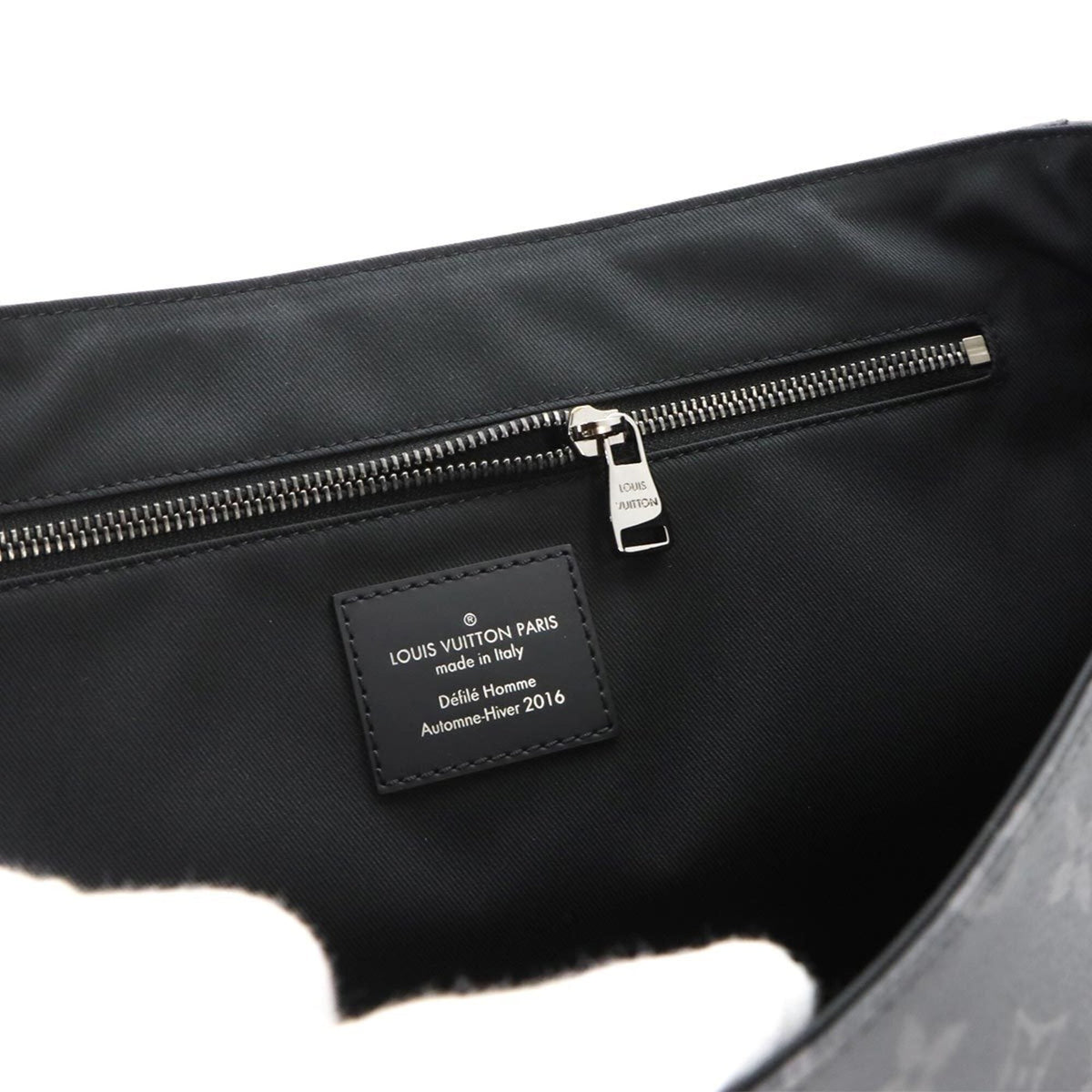 Louis Vuitton Monogram Eclipse Monogram Eclipse Handbag Messenger Bag Shoulder Bag (Pre-Owned)