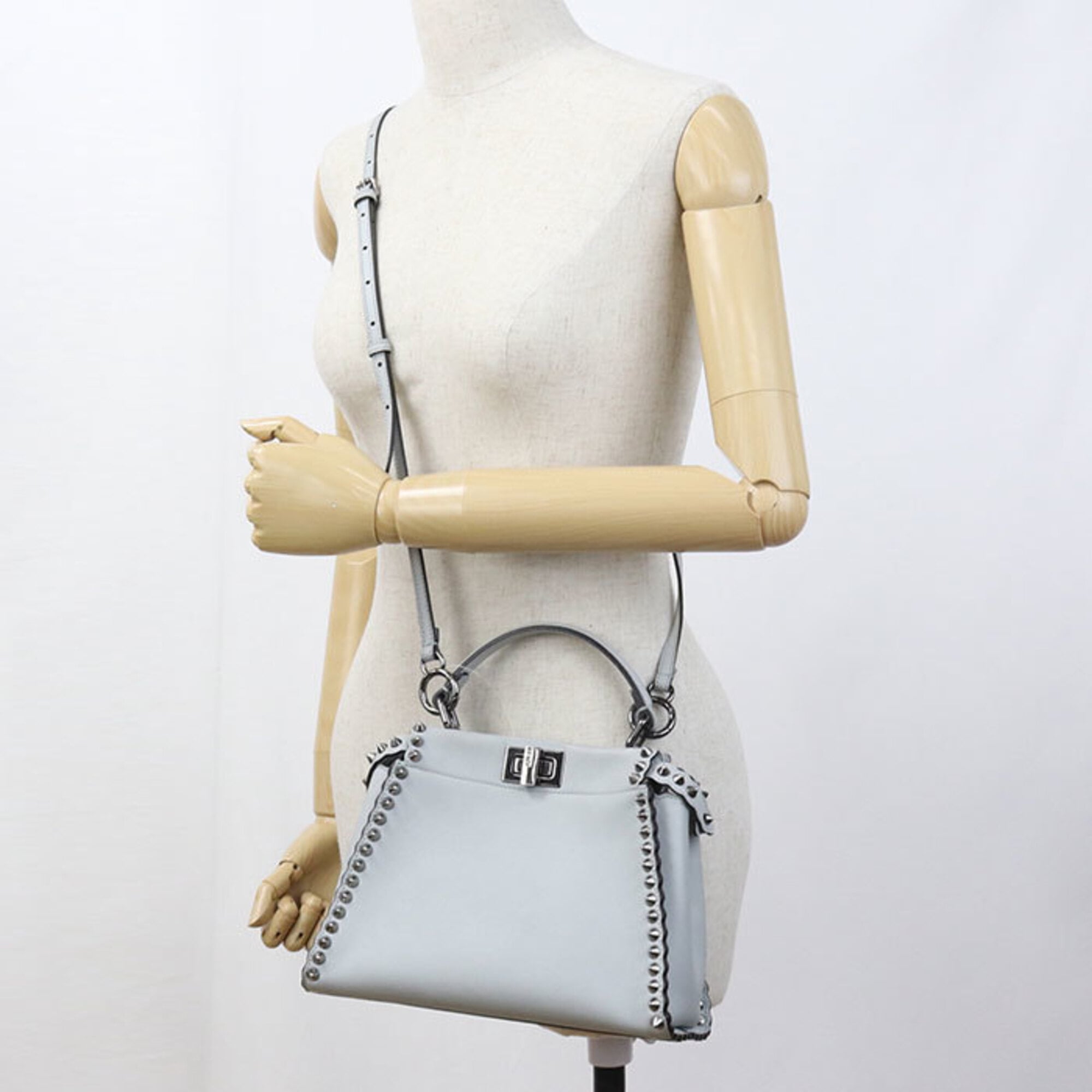 Fendi Gray Leather Handbag (Pre-Owned)