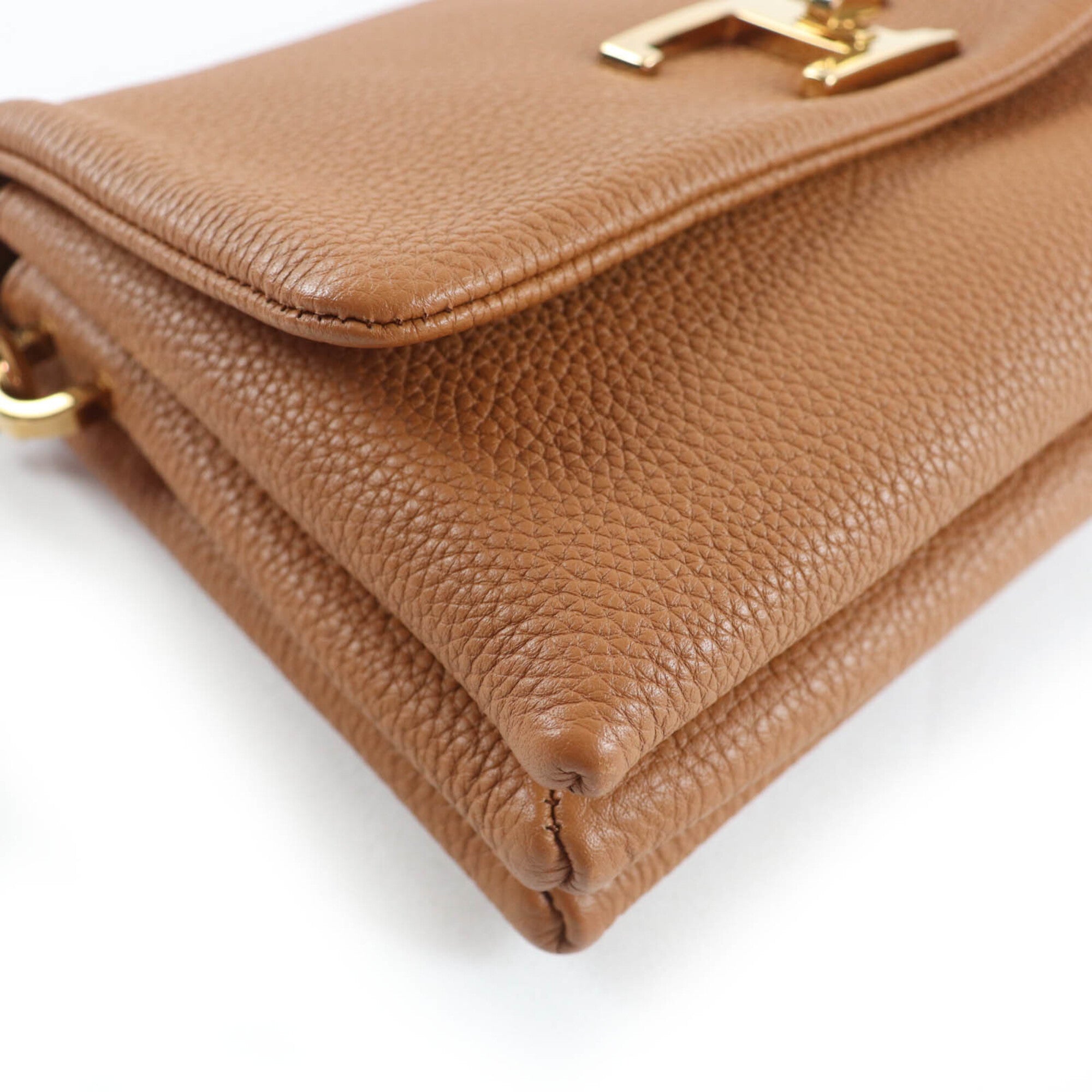 Tod's Brown Leather Shoulder Bag (Pre-Owned)