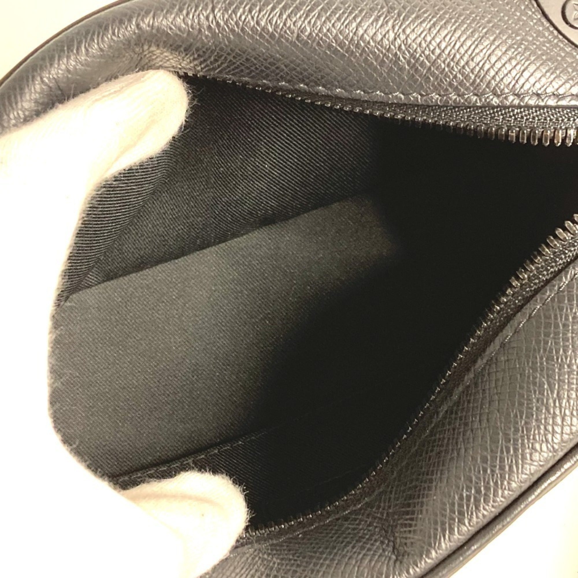 Louis Vuitton Black Multi-Color Taiga Leather Pochette Shoulder Bag (Pre-Owned)