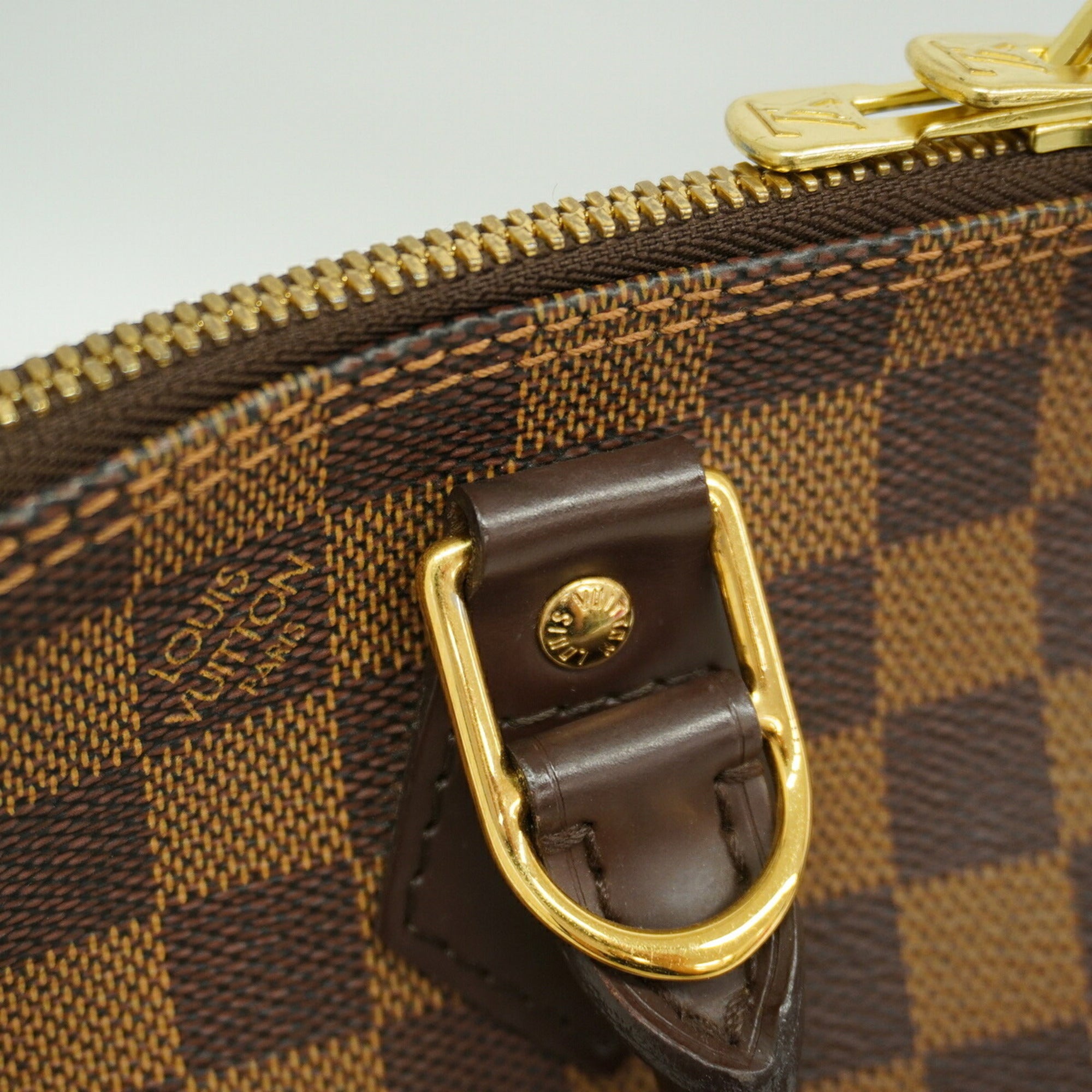 Louis Vuitton Ebene Handbag (Pre-Owned)