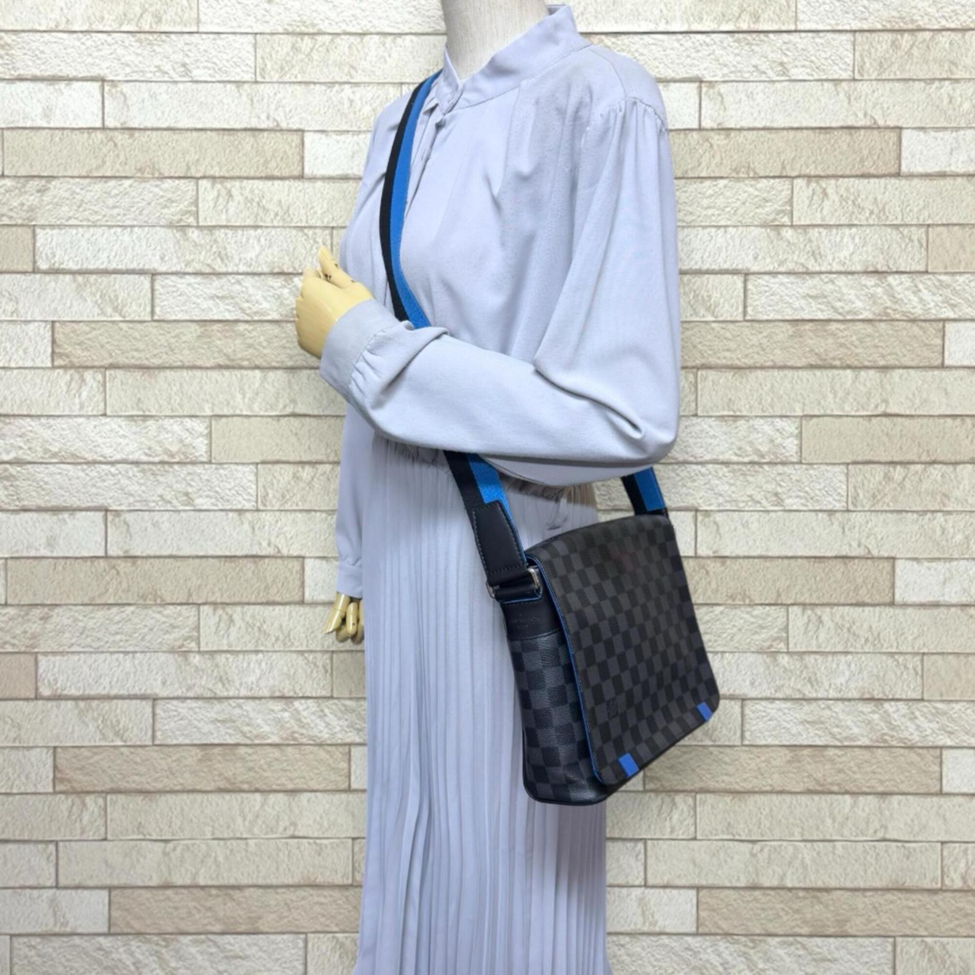 Louis Vuitton Damier Graphite Black Blue Damier Graphite Shoulder Bag (Pre-Owned)