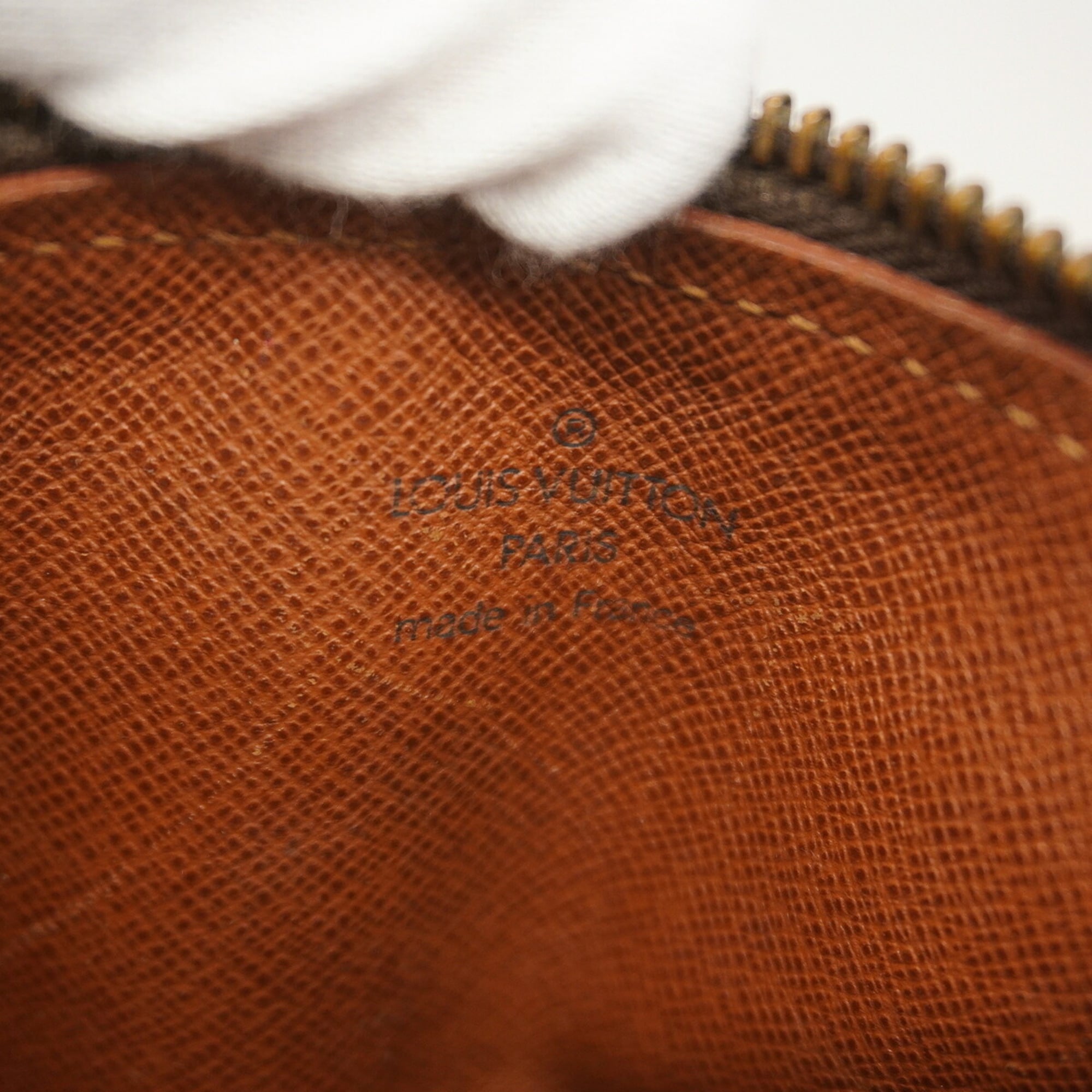 Louis Vuitton Brown Handbag (Pre-Owned)