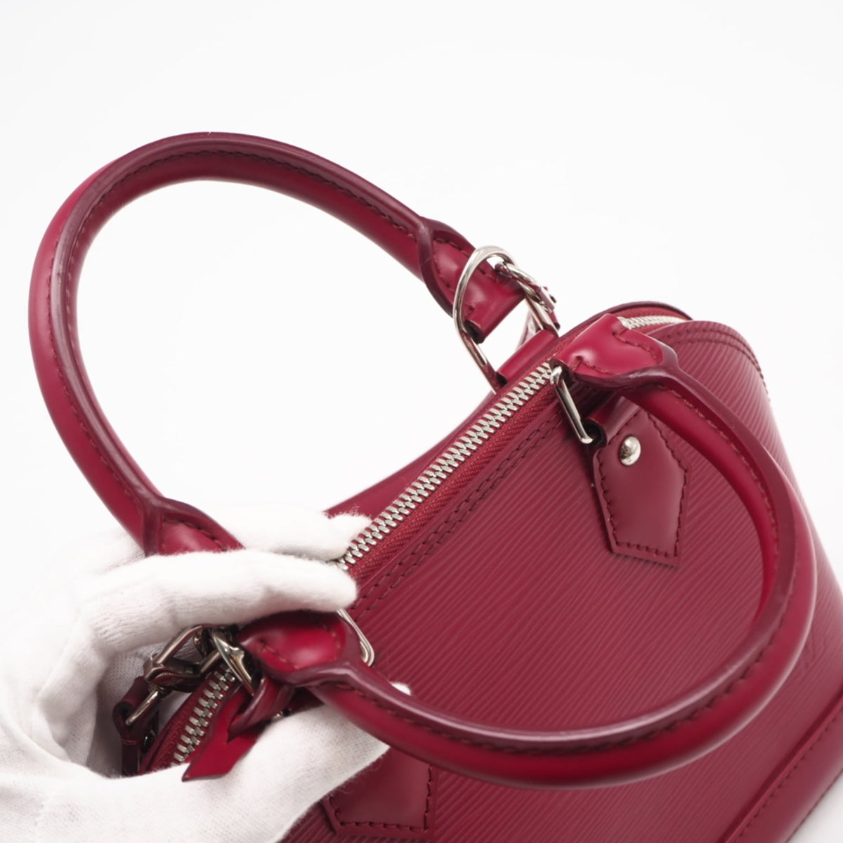 Louis Vuitton Red Color Leather Handbag (Pre-Owned)