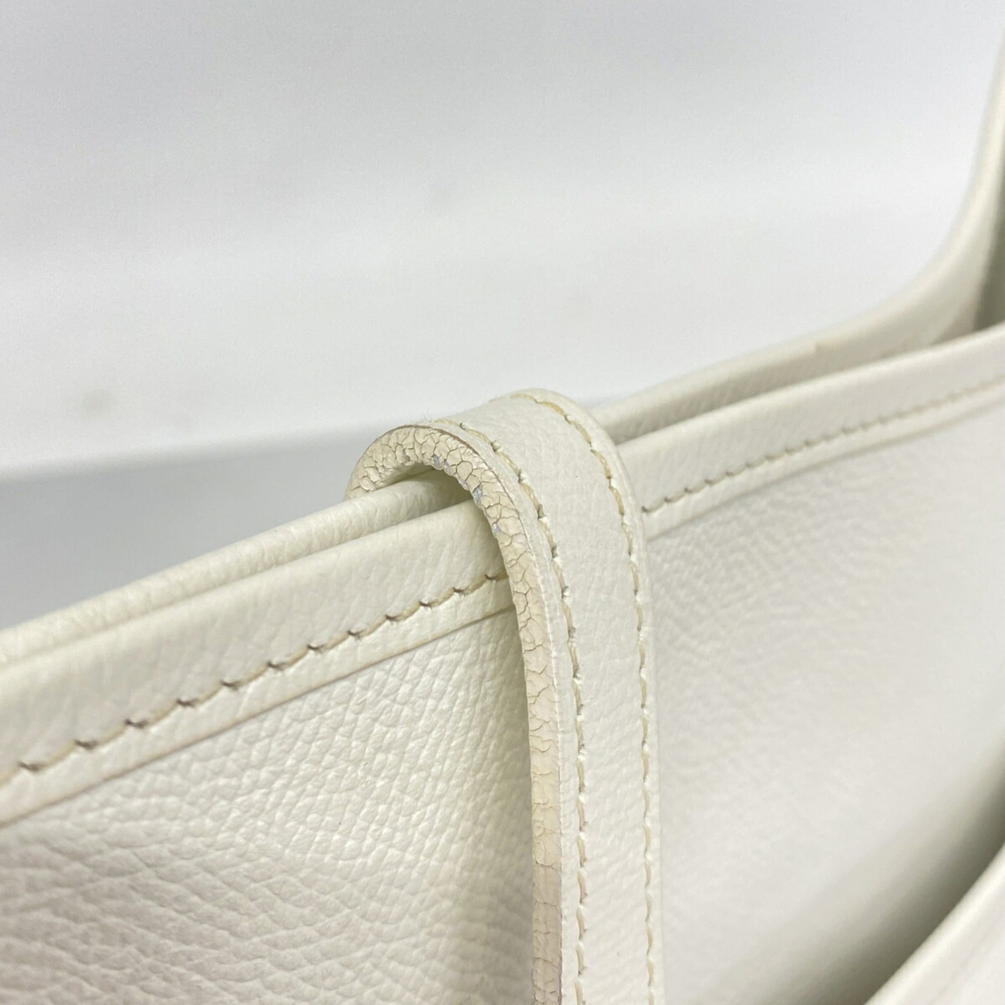 Hermes White Epsom Leather Shoulder Bag (Pre-Owned)