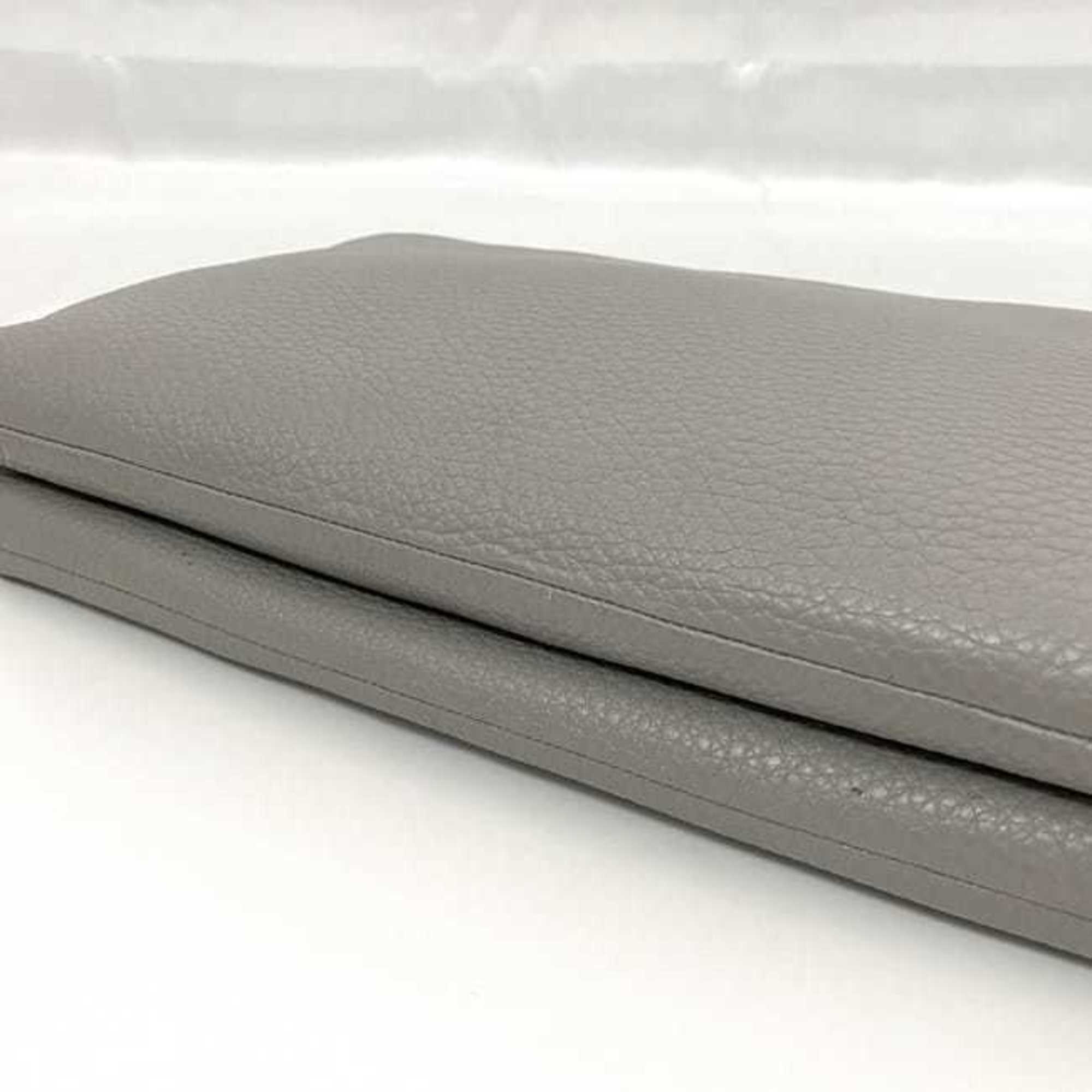 Michael Kors Gray Leather Shoulder Bag (Pre-Owned)