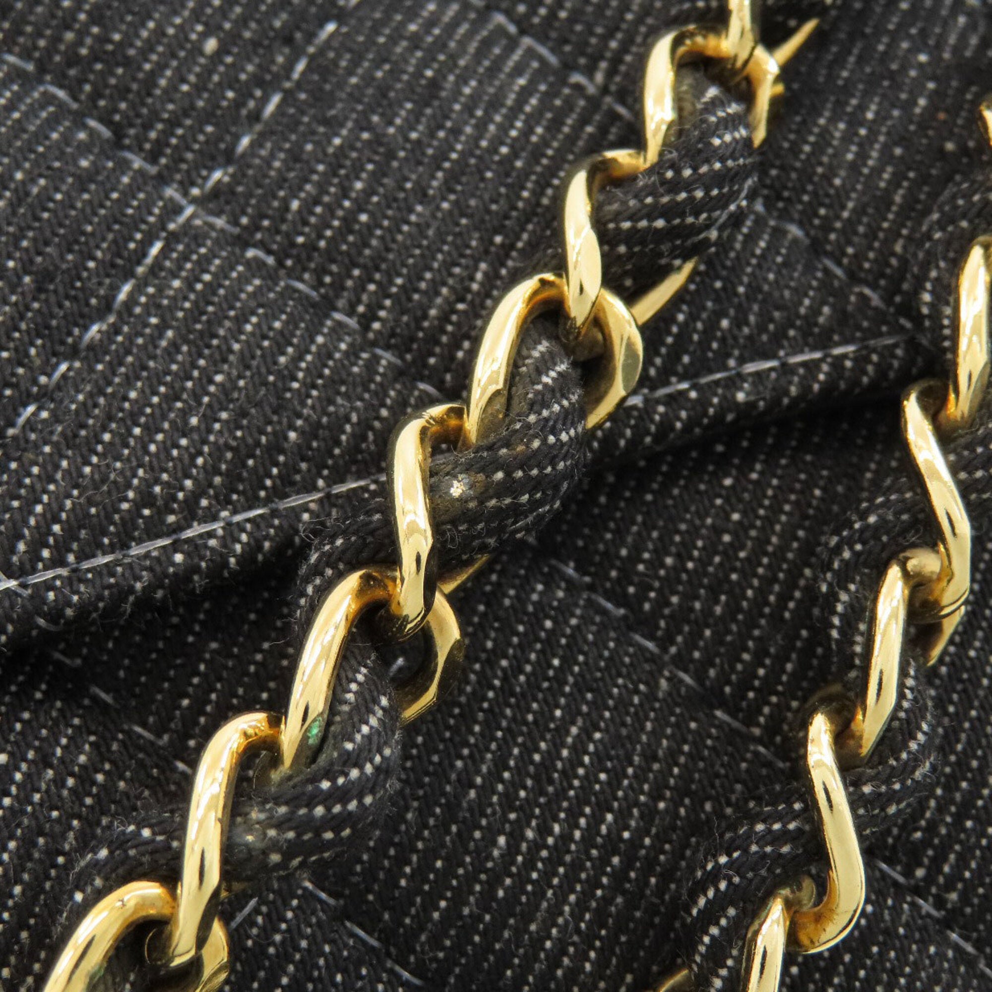 Chanel Black Denim Shoulder Bag (Pre-Owned)