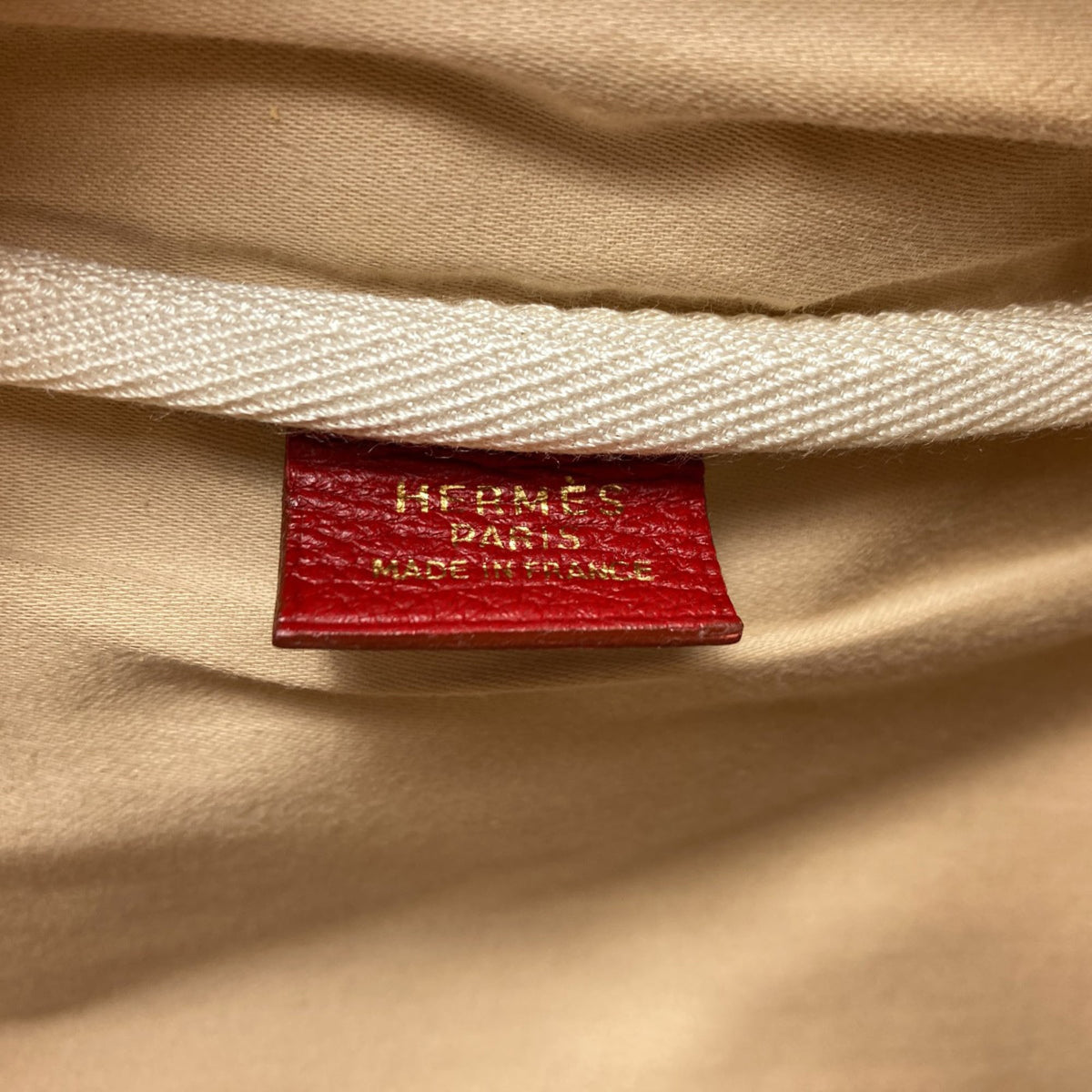 Hermes Natural Red Color Shoulder Bag (Pre-Owned)