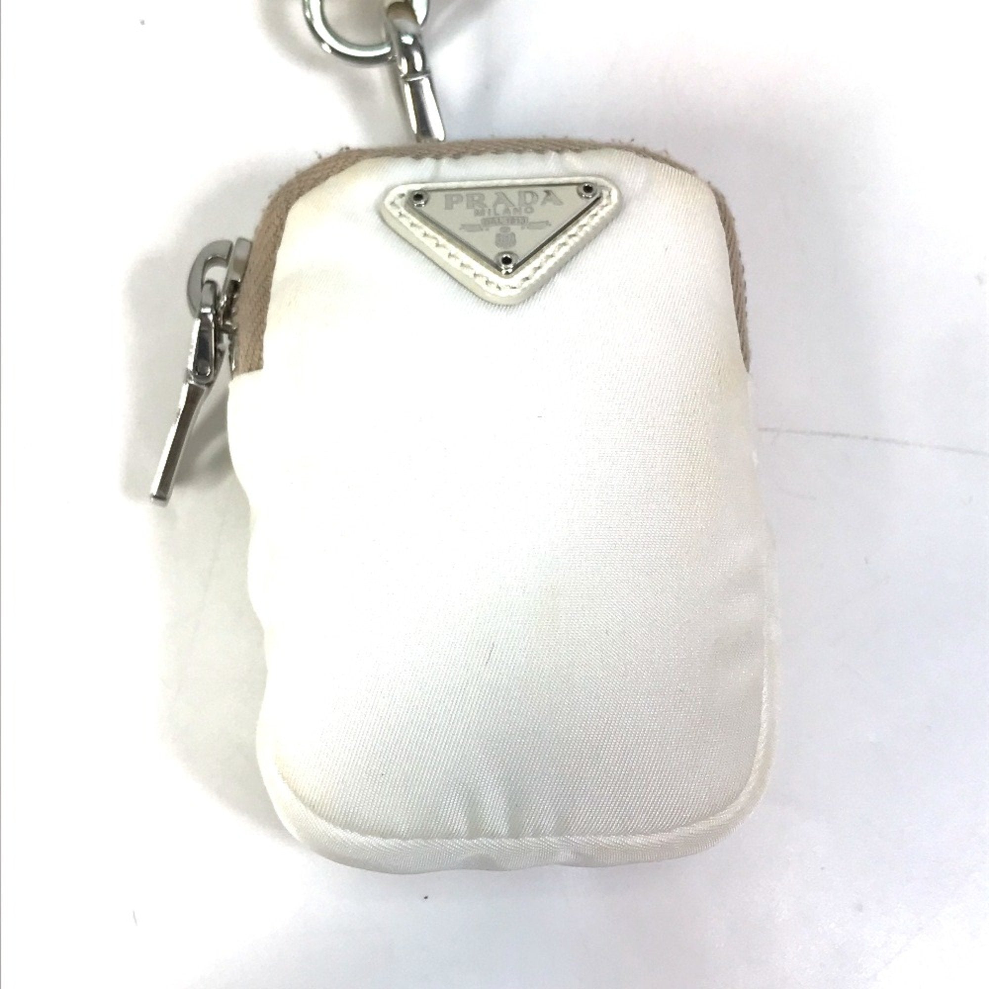 Prada White Cloth Shoulder Bag (Pre-Owned)