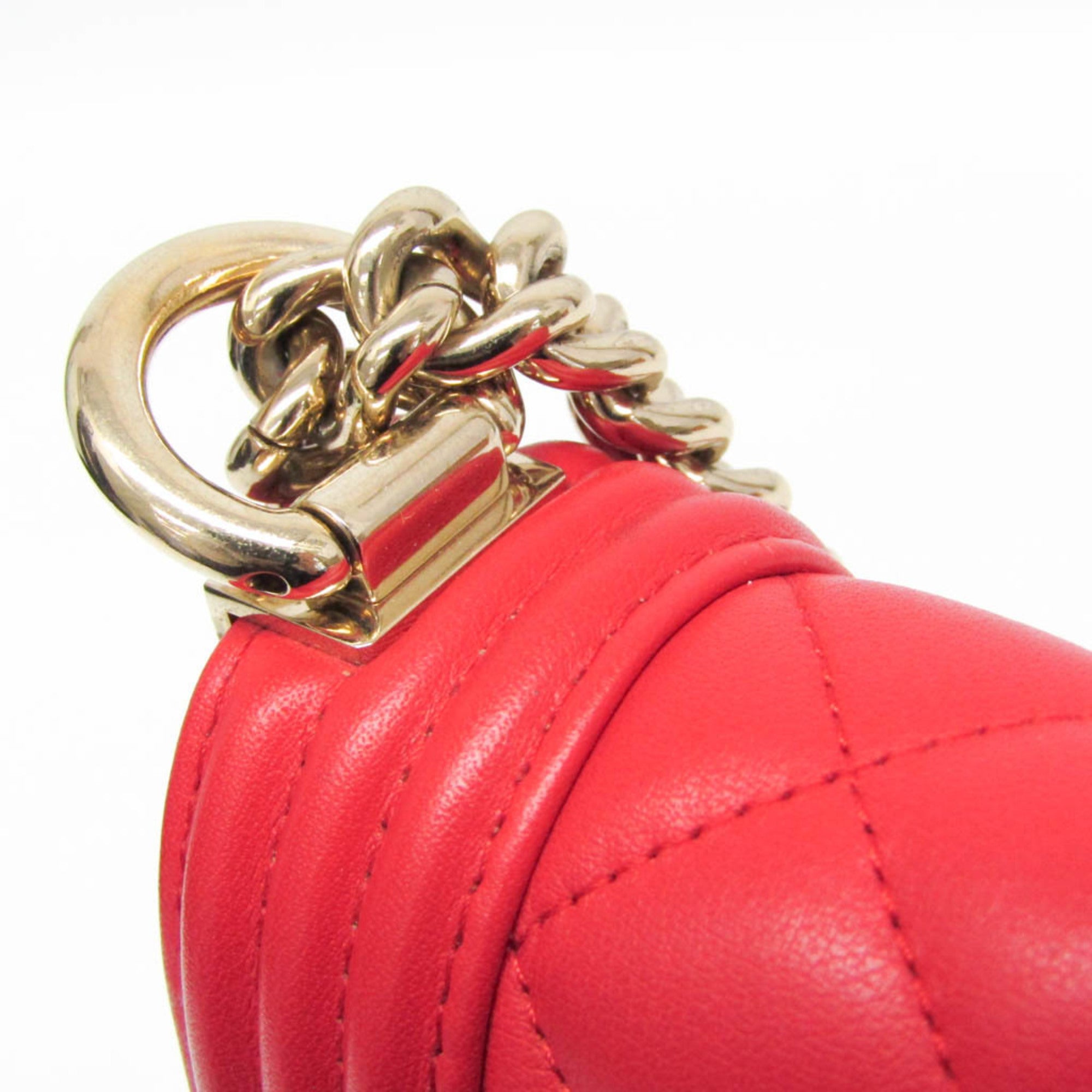 Chanel Boy Chanel Red Color Leather Shoulder Bag (Pre-Owned)