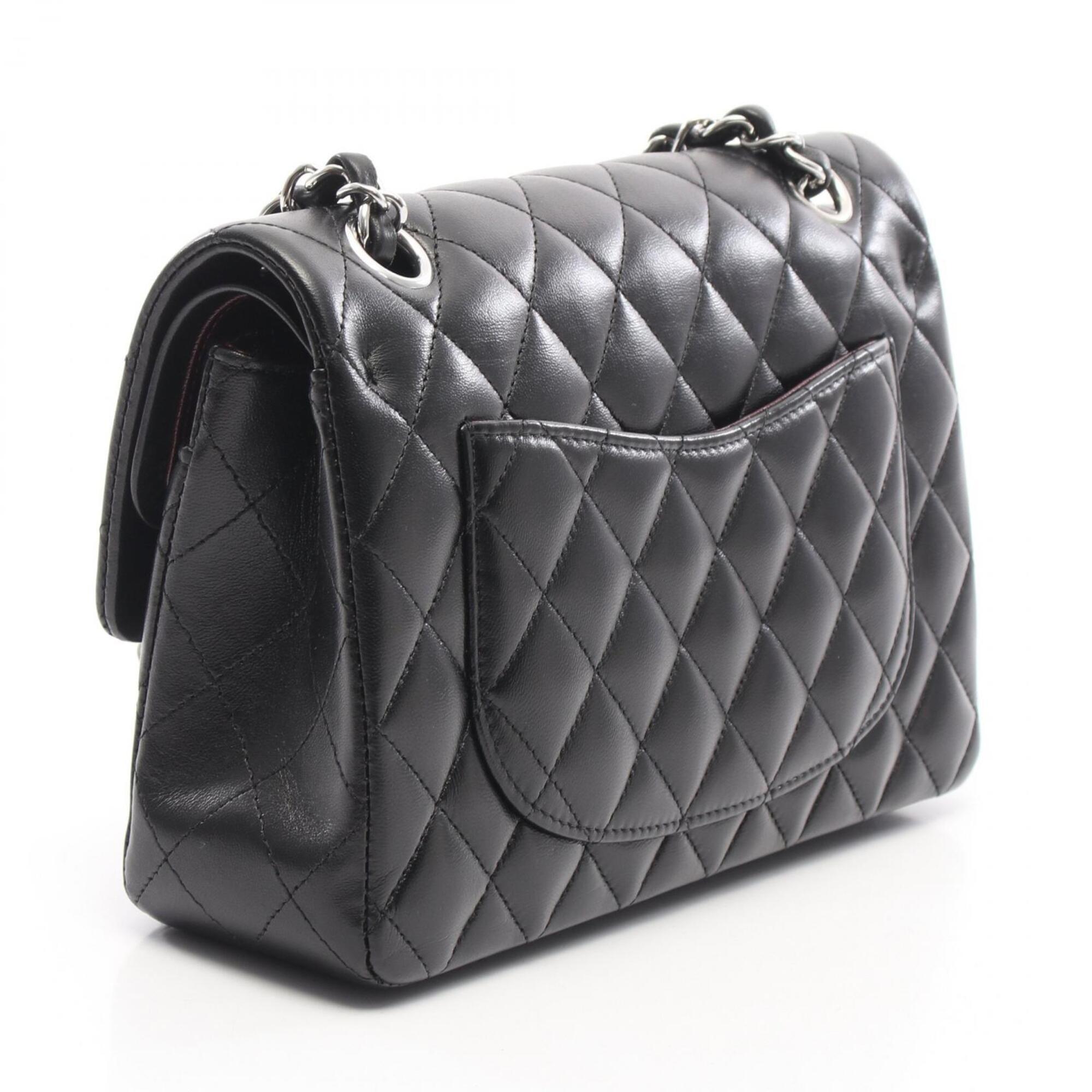 Chanel Black Leather Handbag Shoulder Bag (Pre-Owned)
