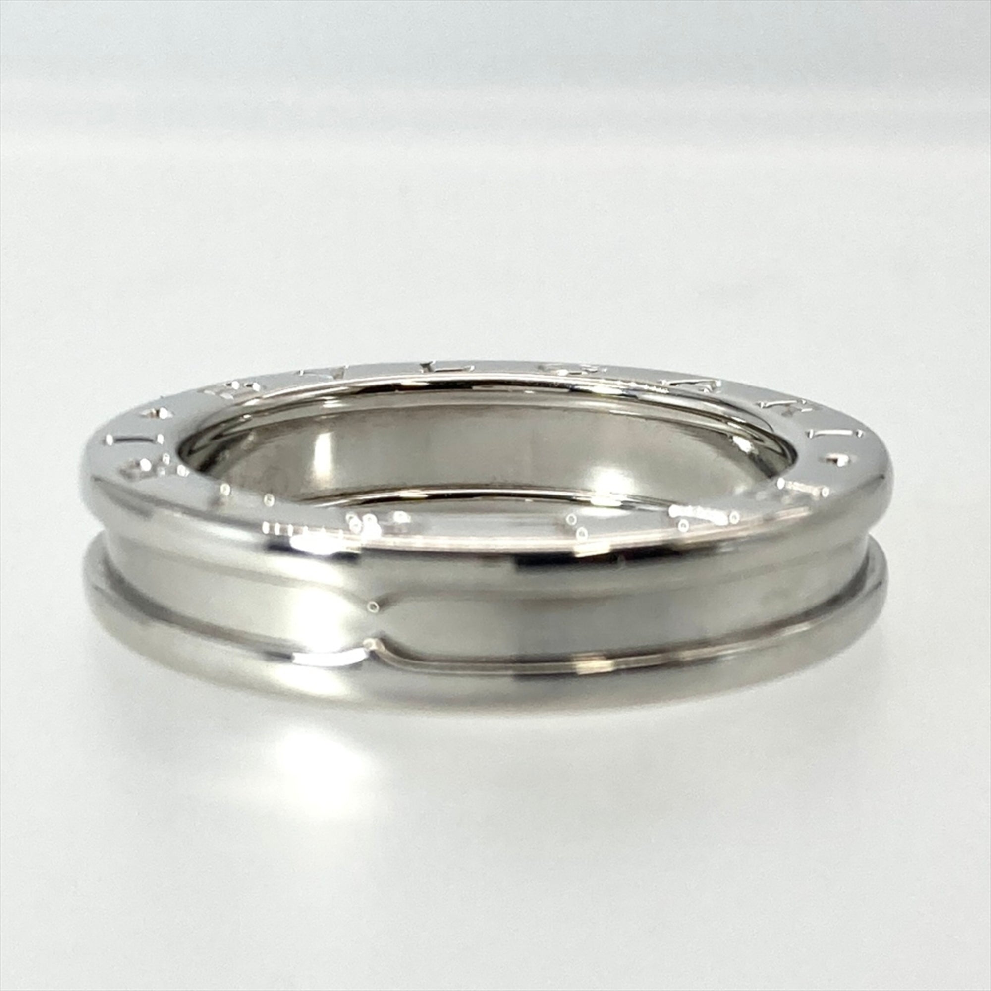 Bvlgari White Gold White Gold (18K) Band Ring (Pre-Owned)