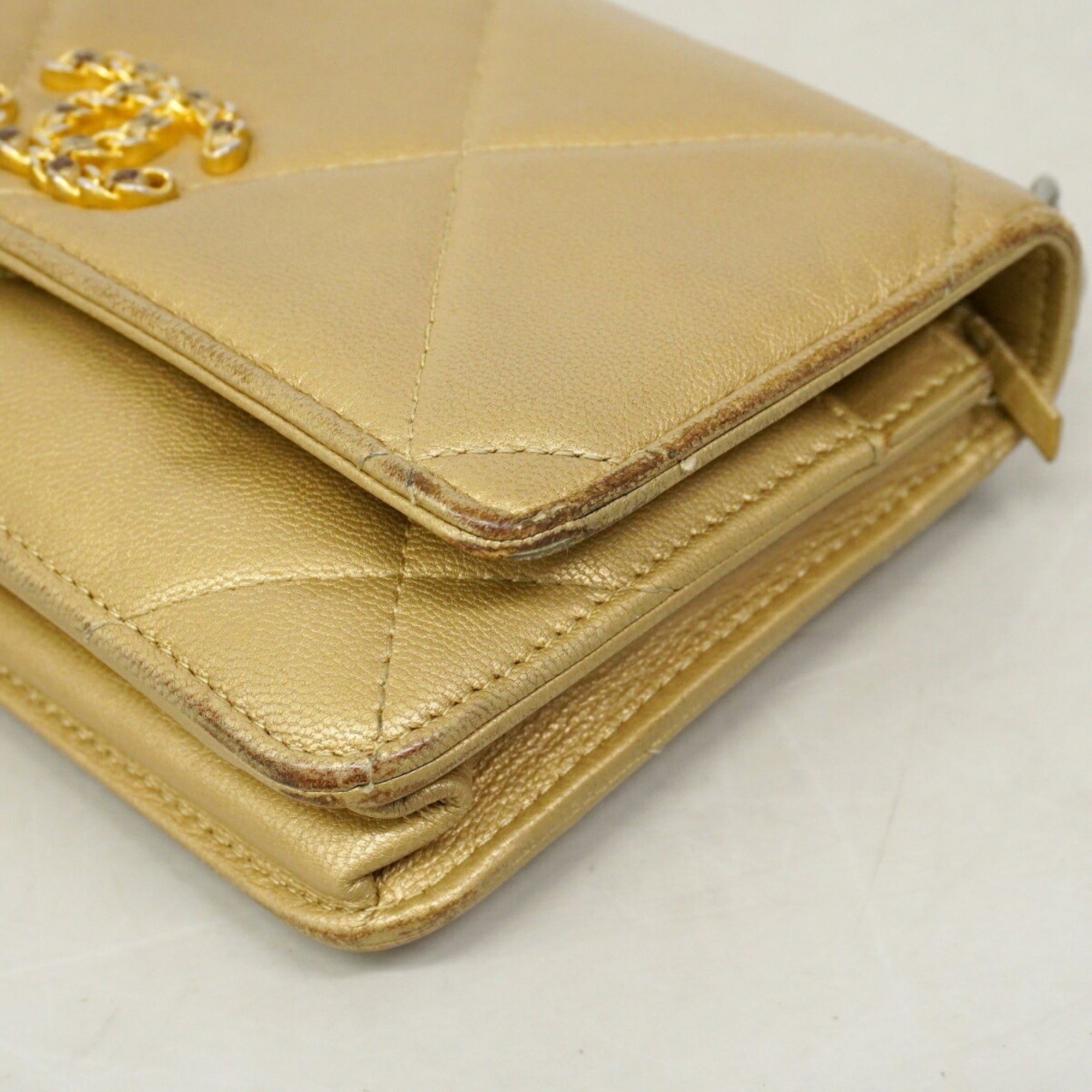 Chanel Brown Leather Chain/Shoulder Wallet (Pre-Owned)