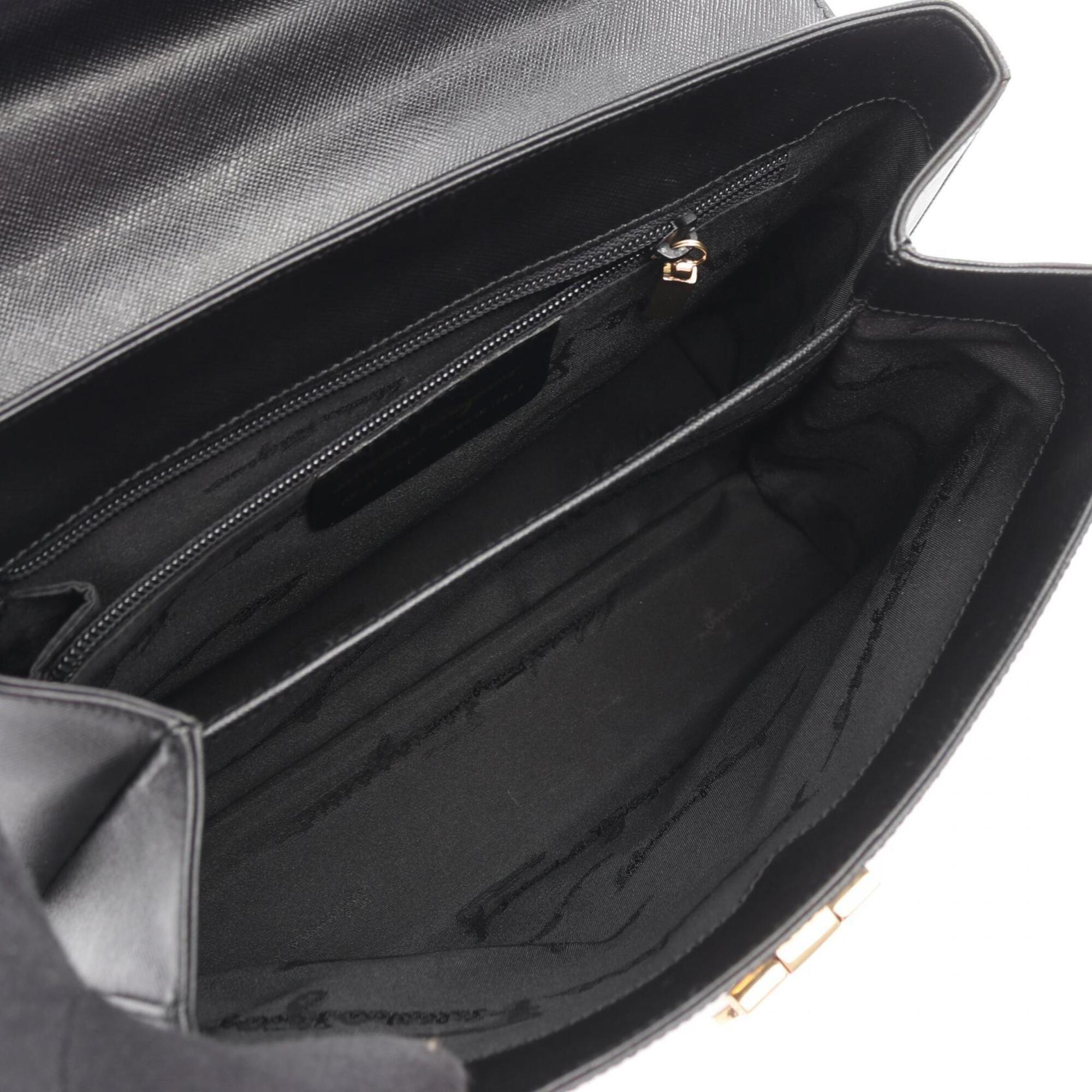 Salvatore Ferragamo Black Leather Handbag (Pre-Owned)