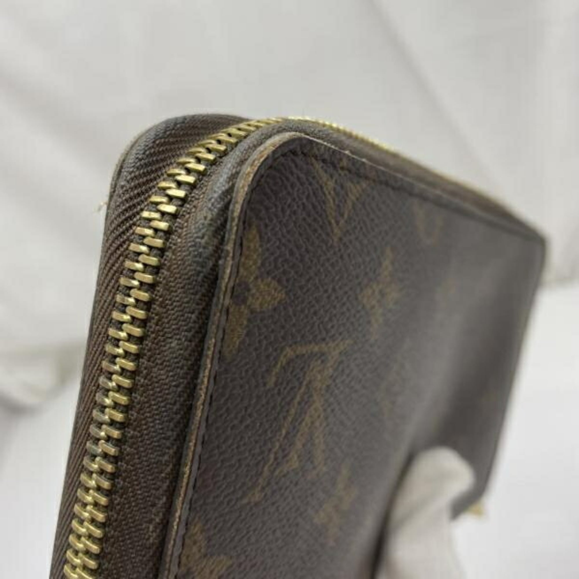 Louis Vuitton Brown Monogram Long Wallet (Bi-Fold) (Pre-Owned)