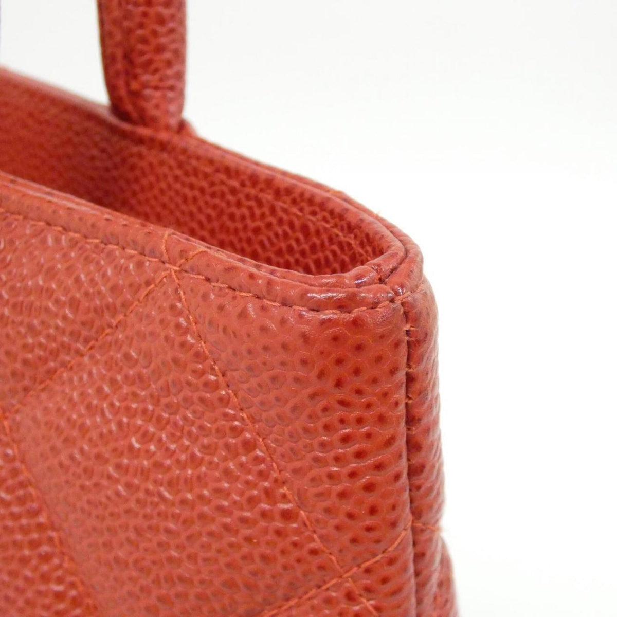 Chanel Red Color Grained Calfskin Handbag (Pre-Owned)