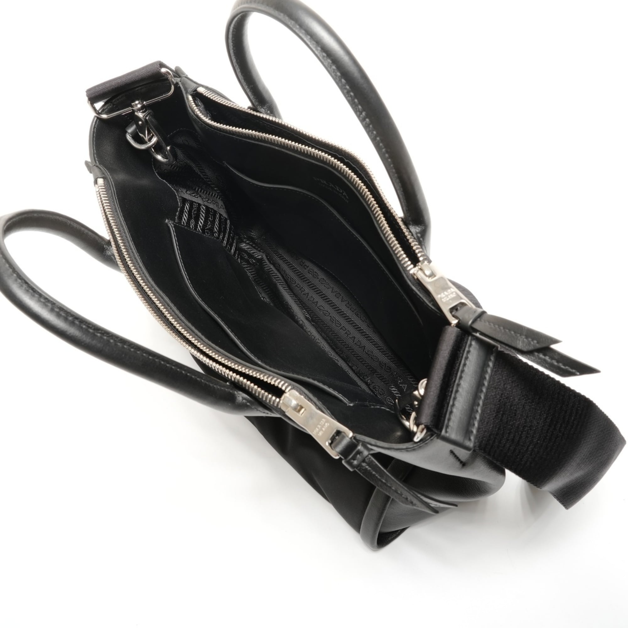 Prada Black Handbag Shoulder Bag (Pre-Owned)