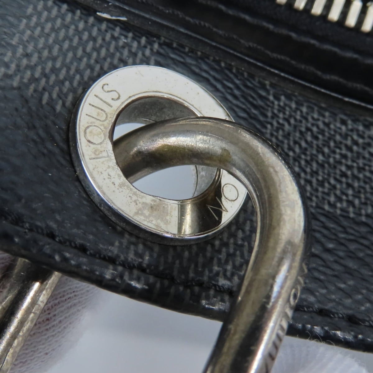 Louis Vuitton Black Damier Graphite Gray Damier Graphite Shoulder Bag (Pre-Owned)