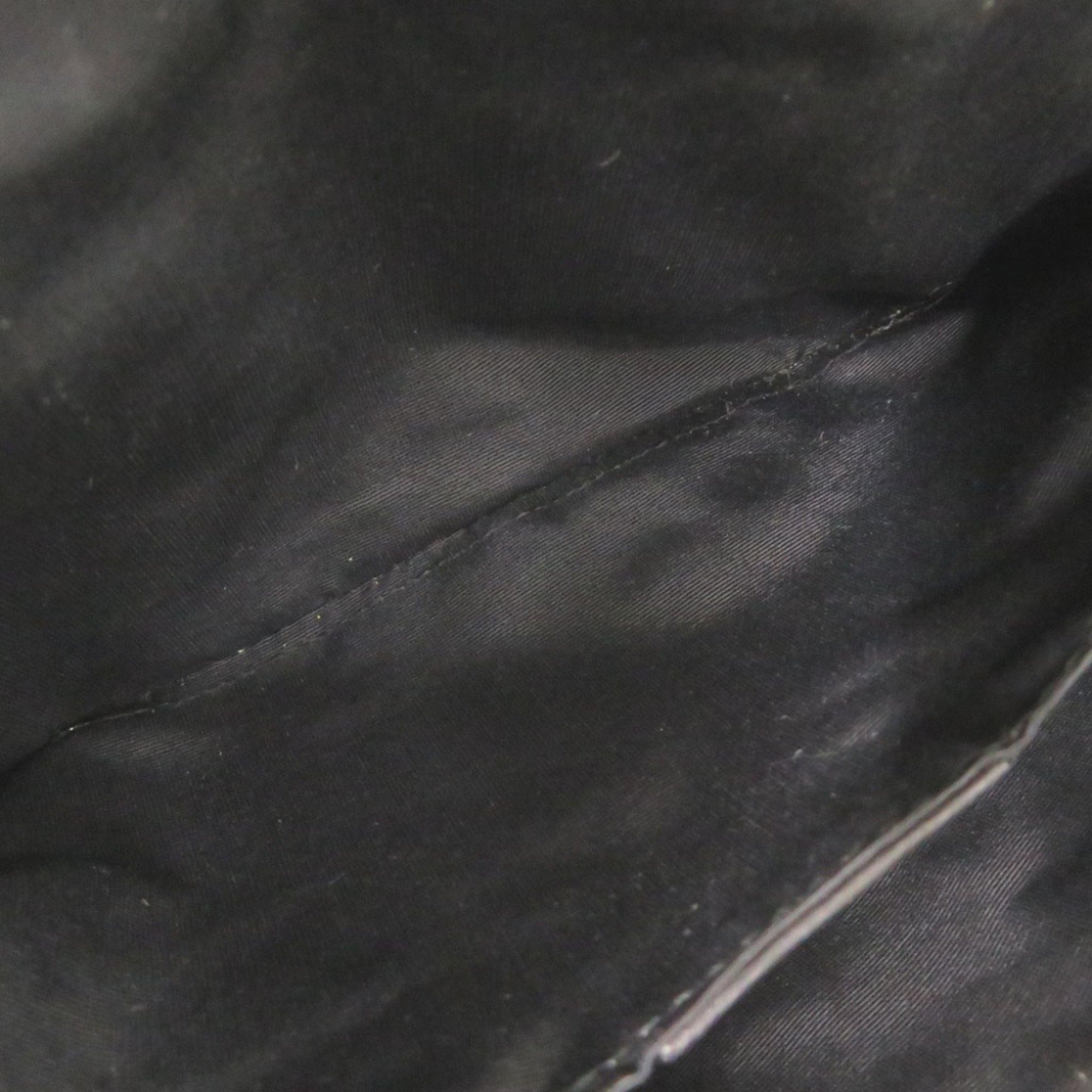 Gucci Black Gg Canvas Handbag (Pre-Owned)