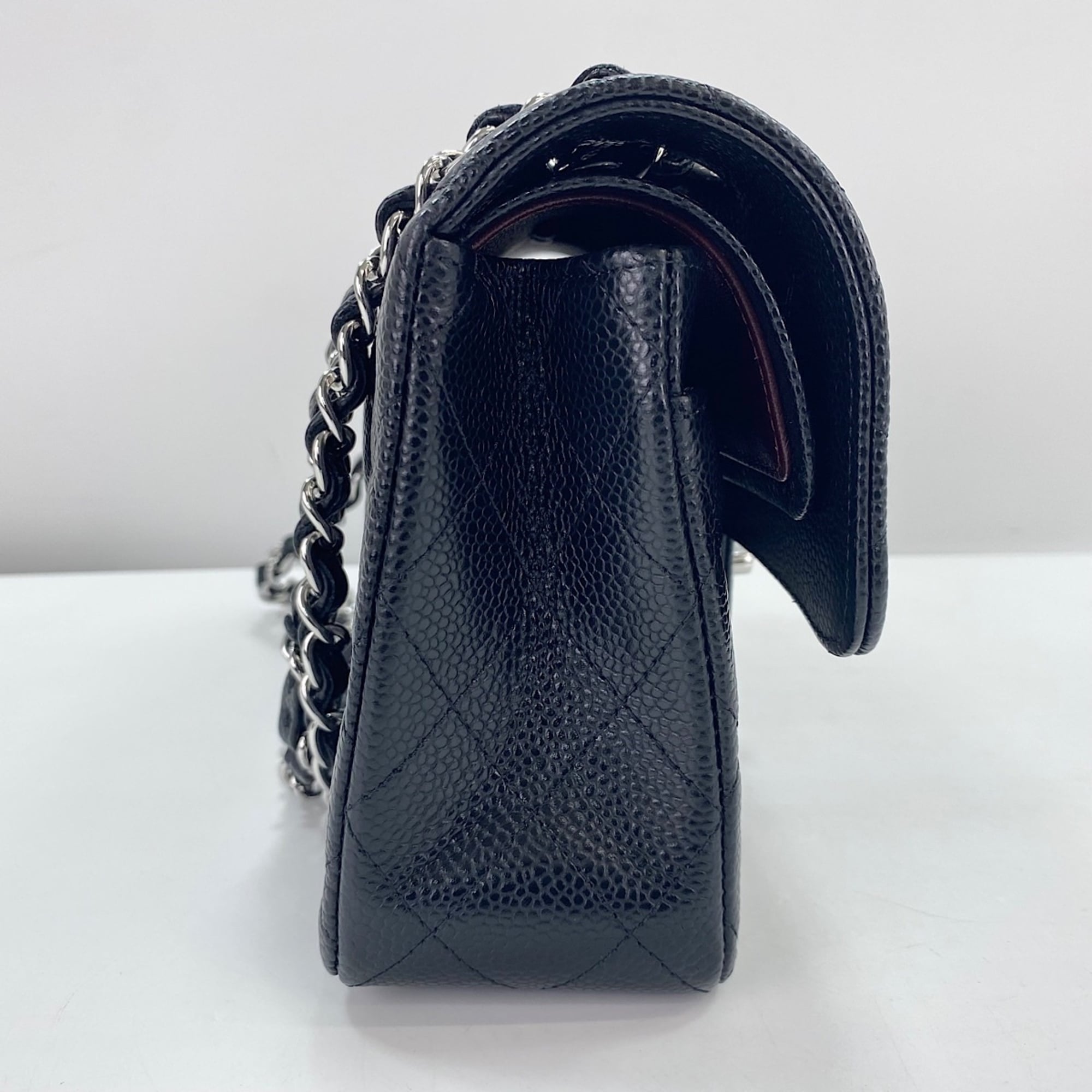 Chanel Matelasse Black Shoulder Bag (Pre-Owned)