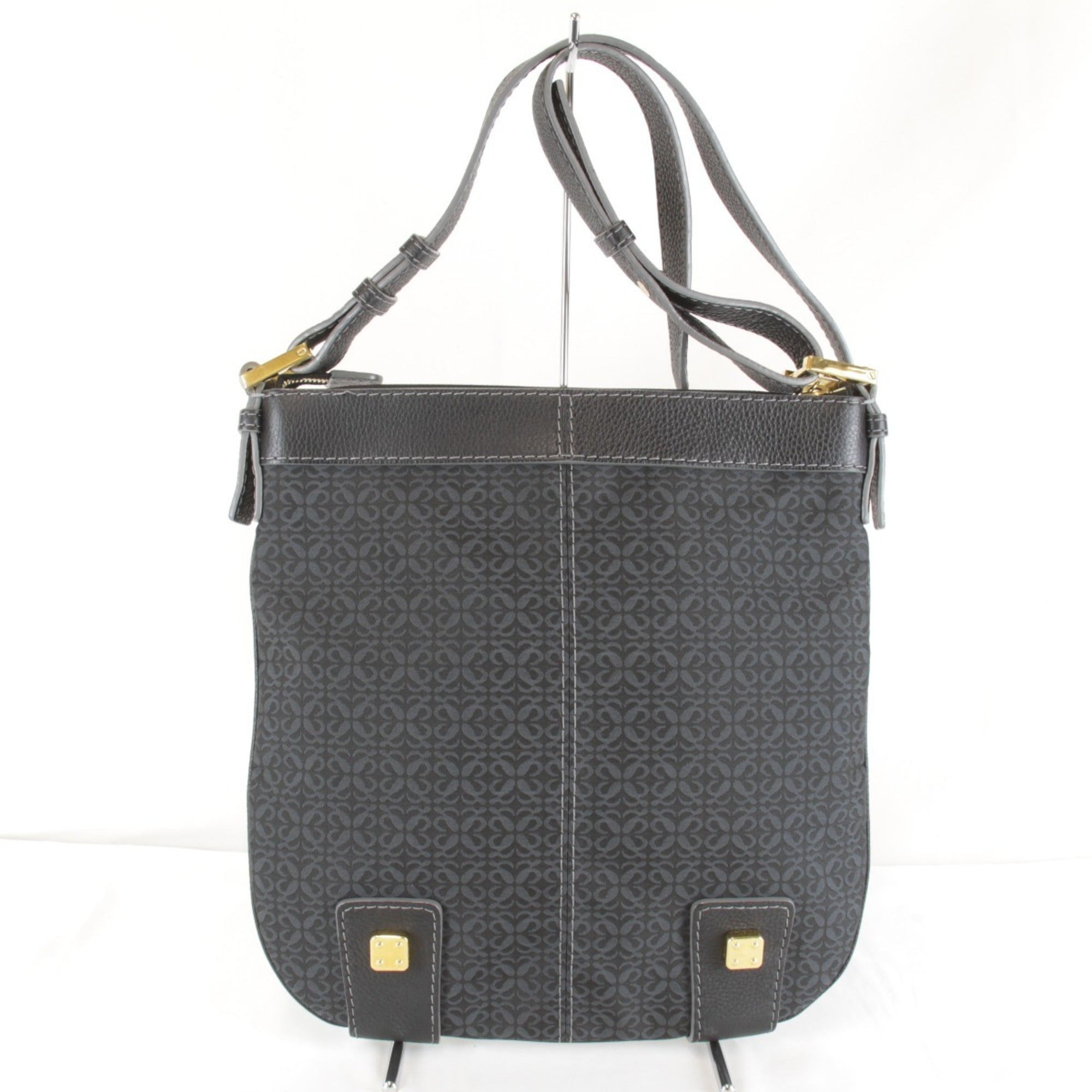 Loewe Black Canvas Shoulder Bag (Pre-Owned)