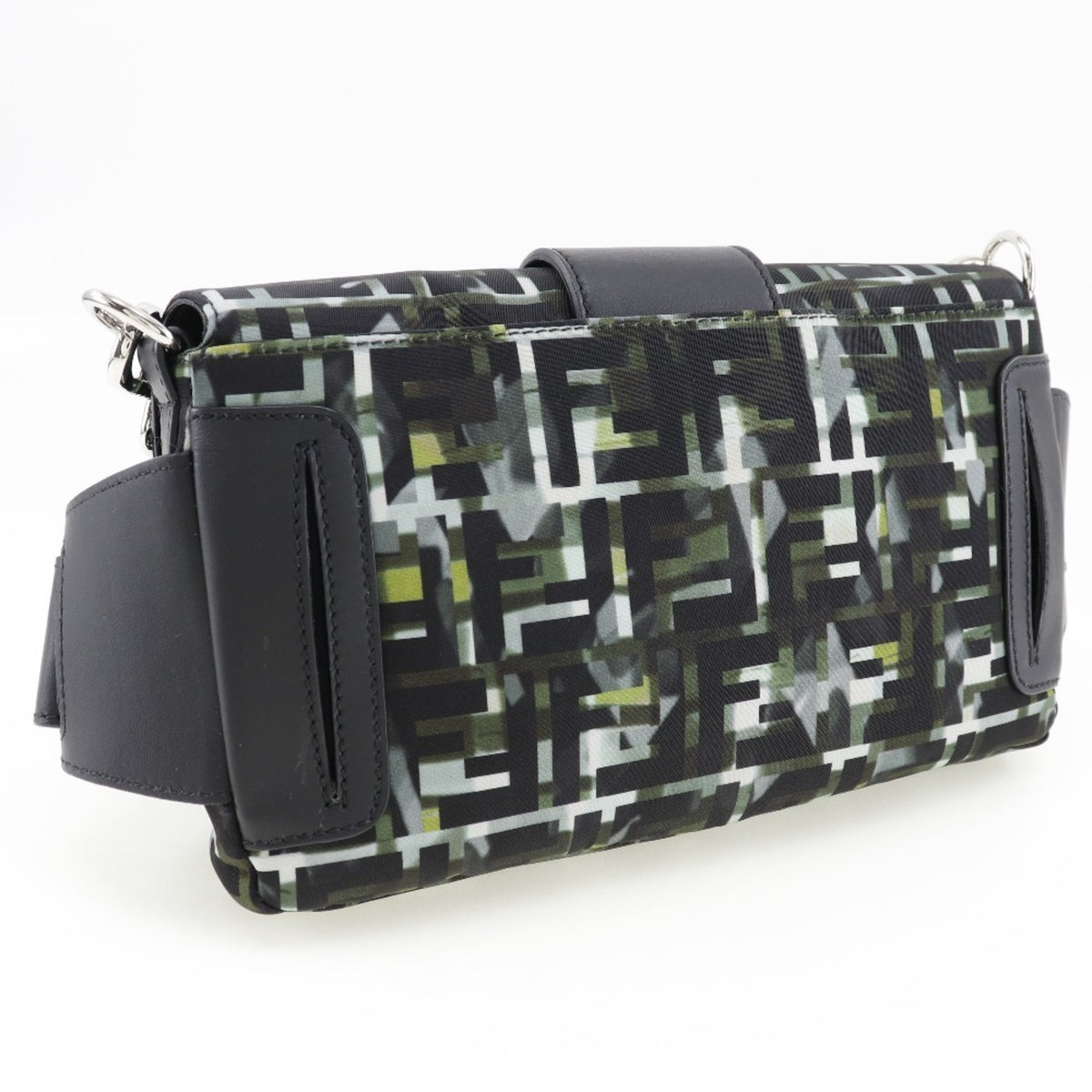 Fendi Black Nylon Shoulder Bag (Pre-Owned)