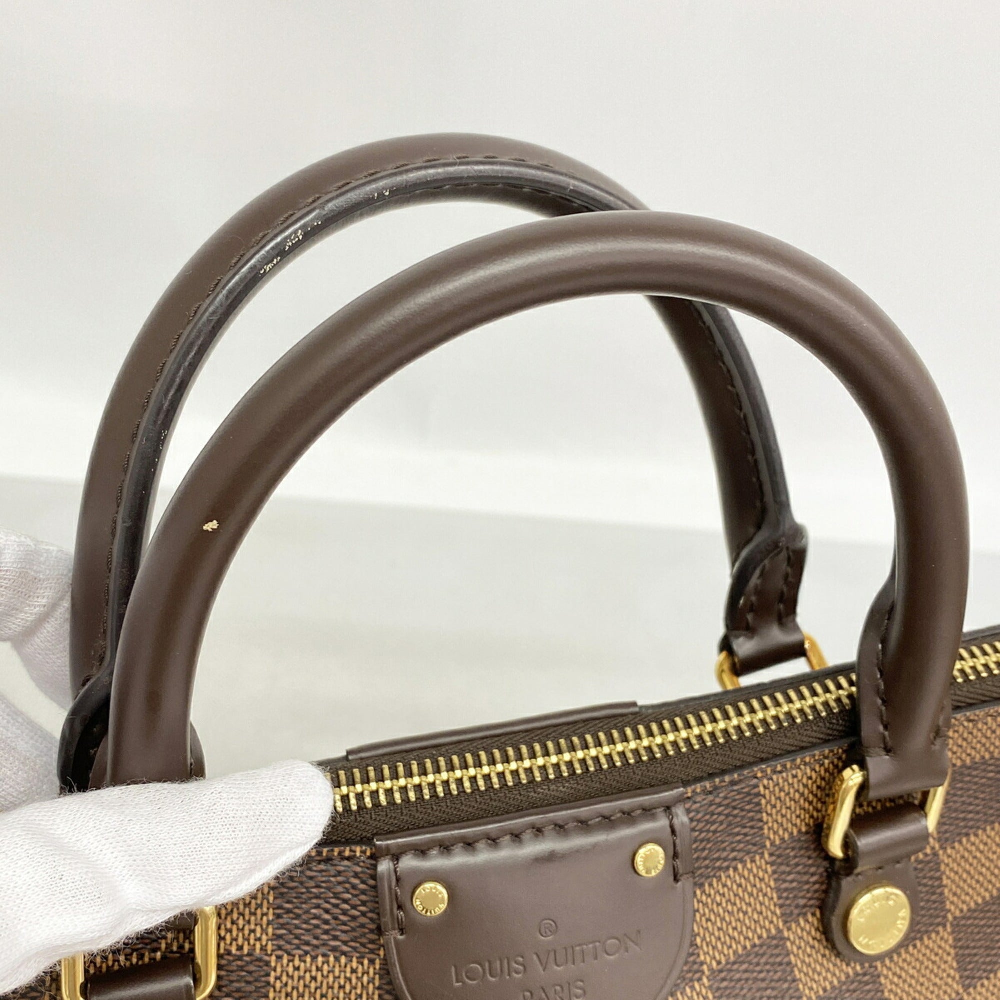 Louis Vuitton Ebene Handbag (Pre-Owned)