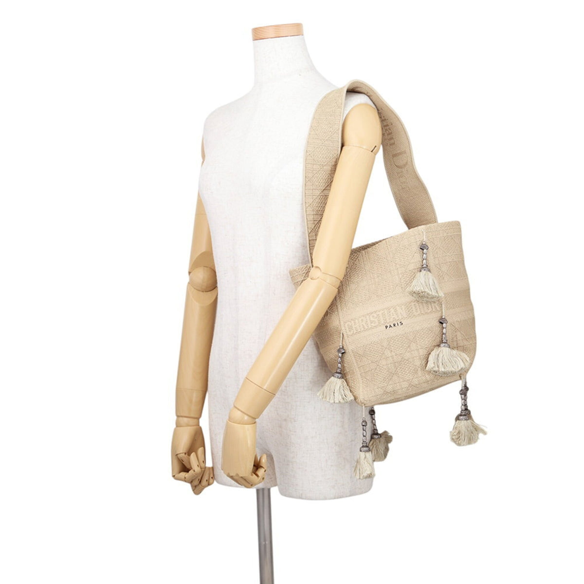 Christian Dior Beige Canvas Shoulder Bag (Pre-Owned)