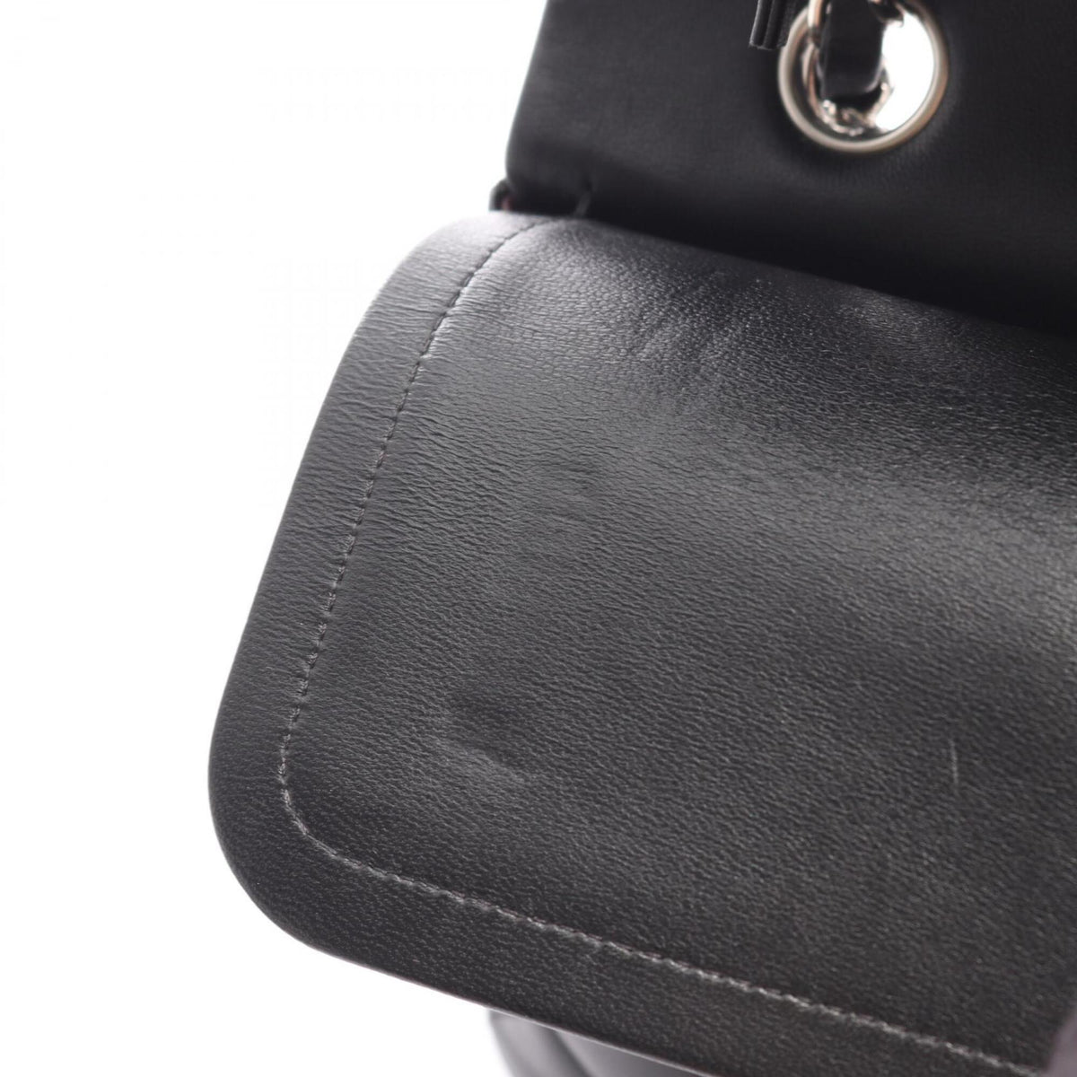 Chanel Black Leather Handbag Shoulder Bag (Pre-Owned)