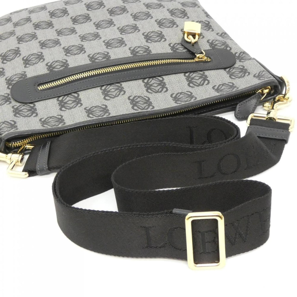 Loewe Black Coated Canvas Shoulder Bag (Pre-Owned)