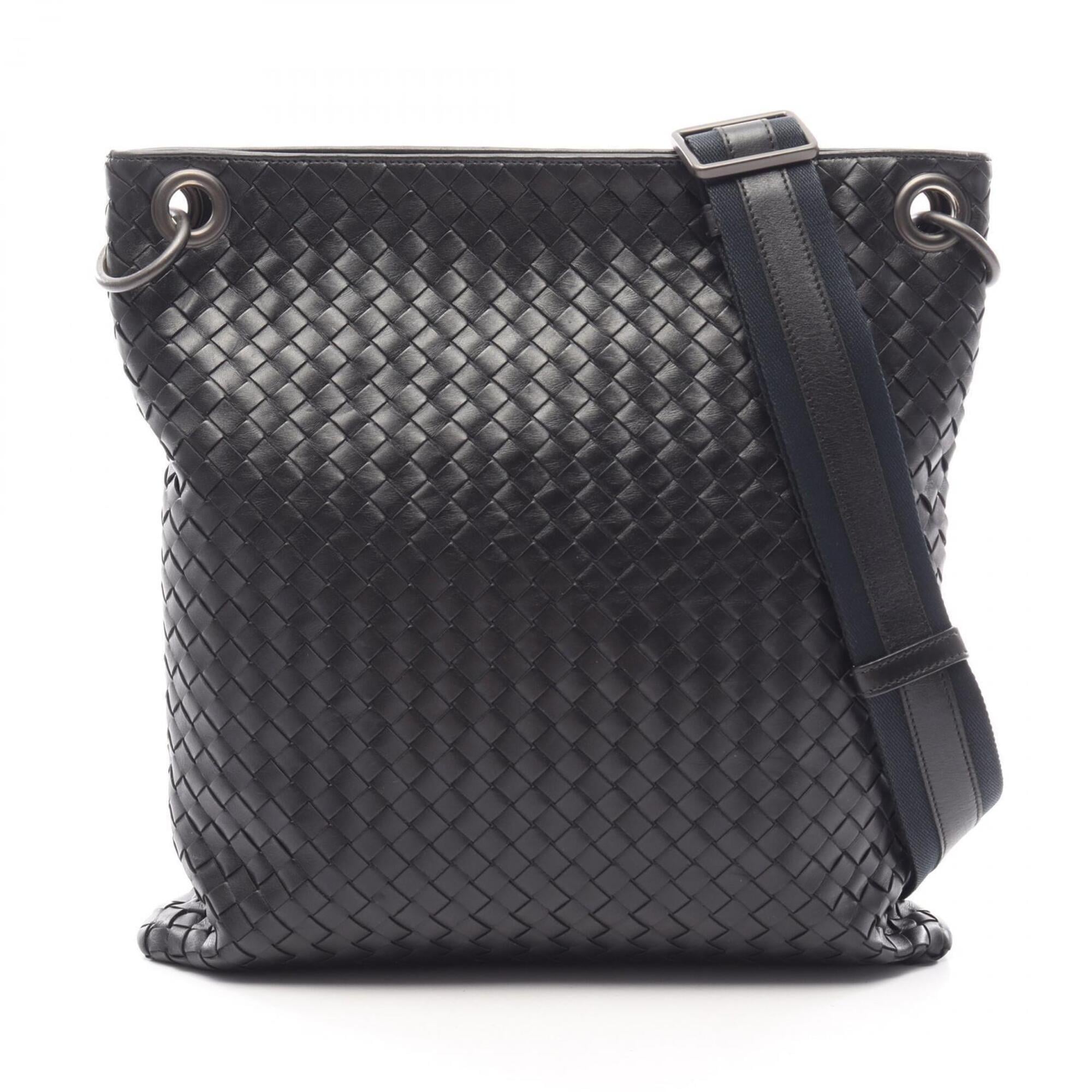 Bottega Veneta Intrecciato Black Navy Leather Handbag Shoulder Bag (Pre-Owned)