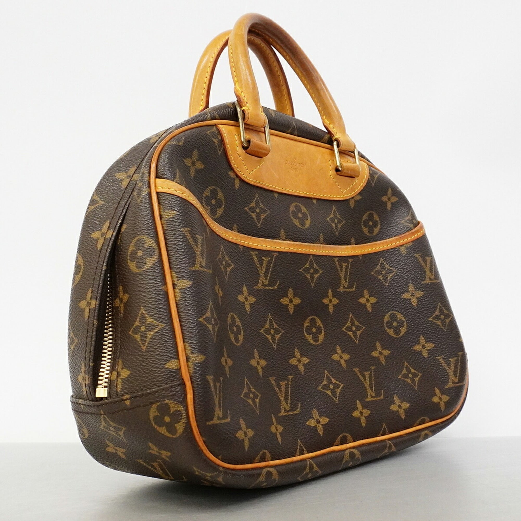 Louis Vuitton Brown Handbag (Pre-Owned)