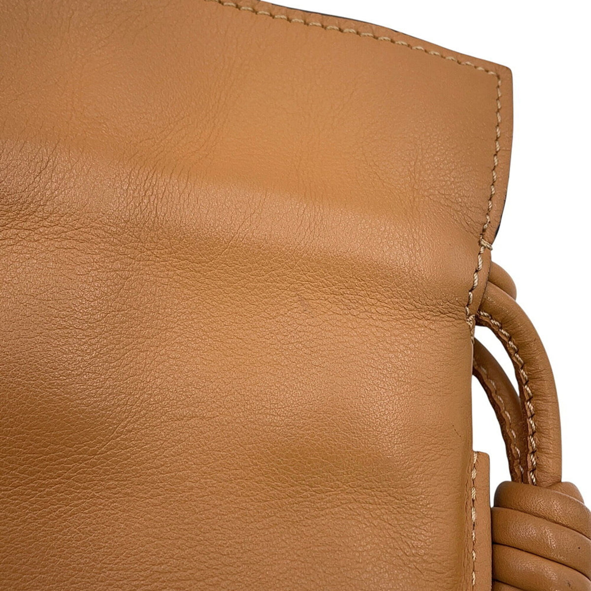 Loewe Camel Leather Shoulder Bag (Pre-Owned)