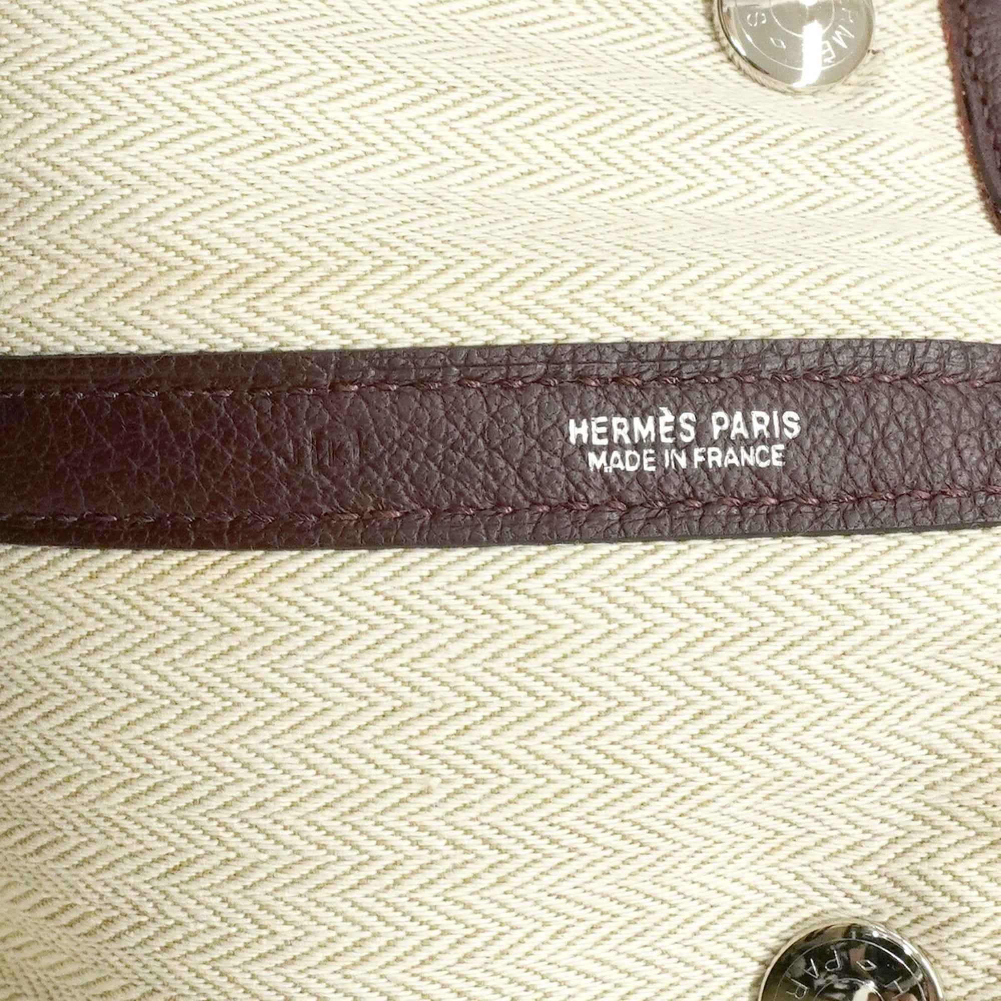 Hermes Bordeaux Negonda Leather Tote Bag (Pre-Owned)