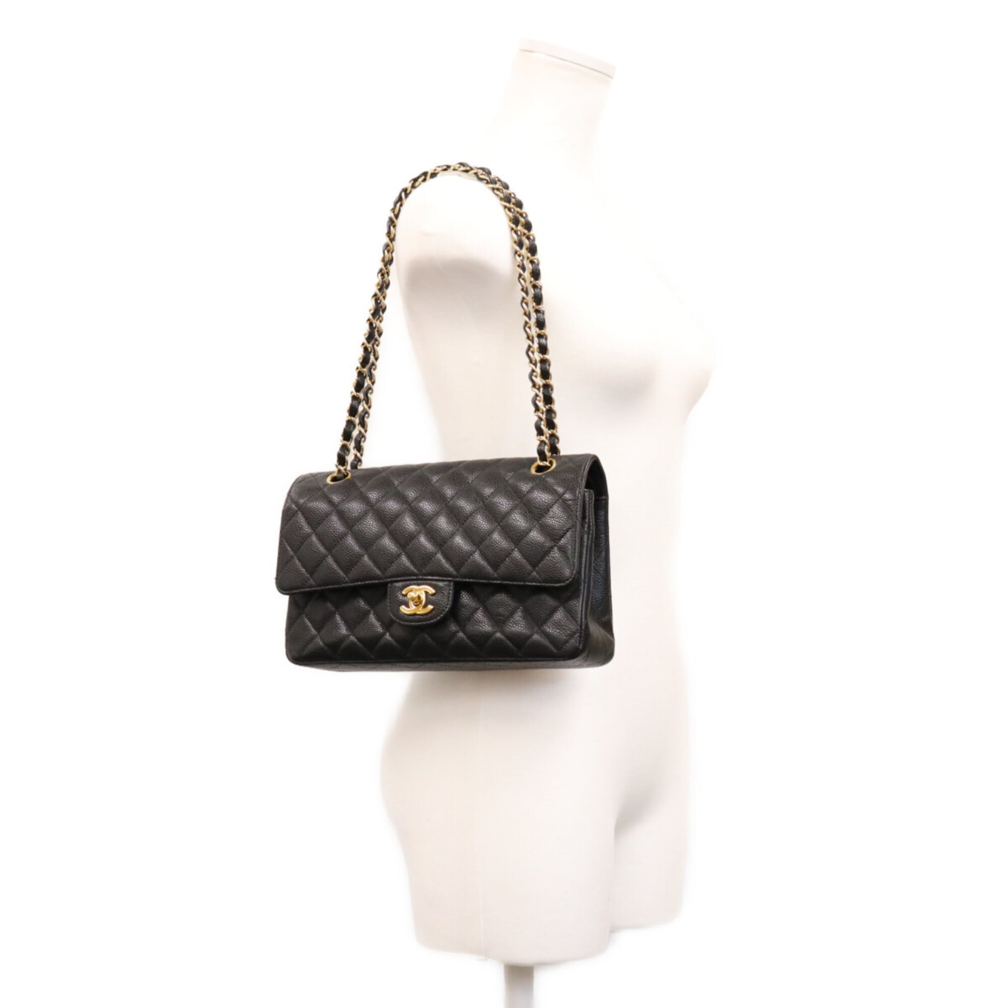 Chanel Black Grained Calfskin Shoulder Bag (Pre-Owned)