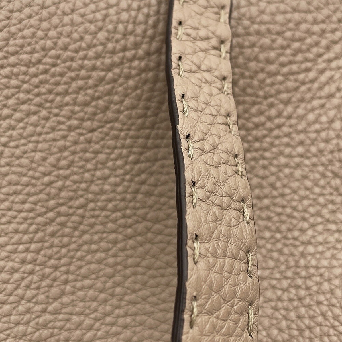 Fendi Selleria Silver Leather Handbag Shoulder Bag (Pre-Owned)