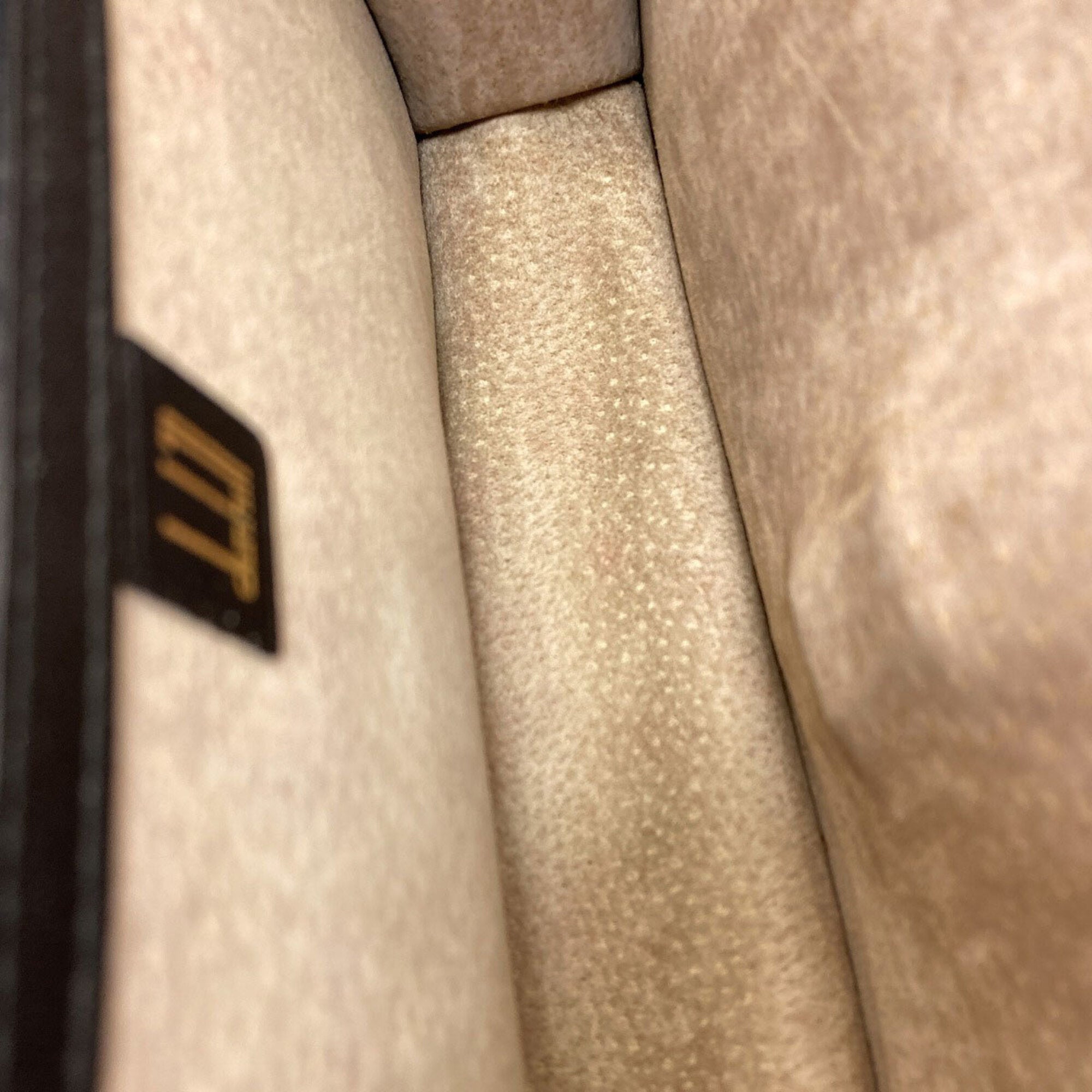 Dunhill Black Leather Clutch Bag (Pre-Owned)