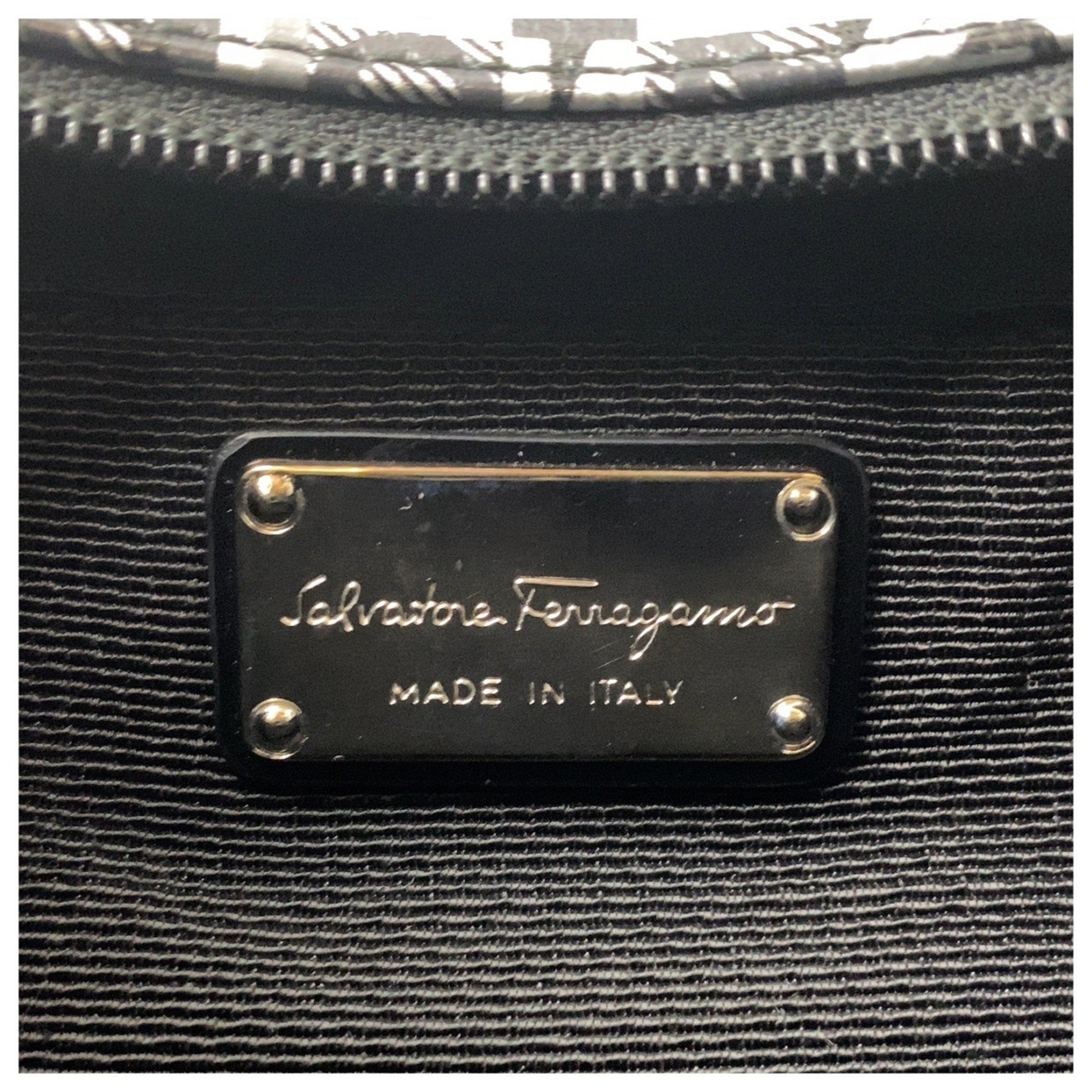 Salvatore Ferragamo Black Gray Pvc Shoulder Bag (Pre-Owned)