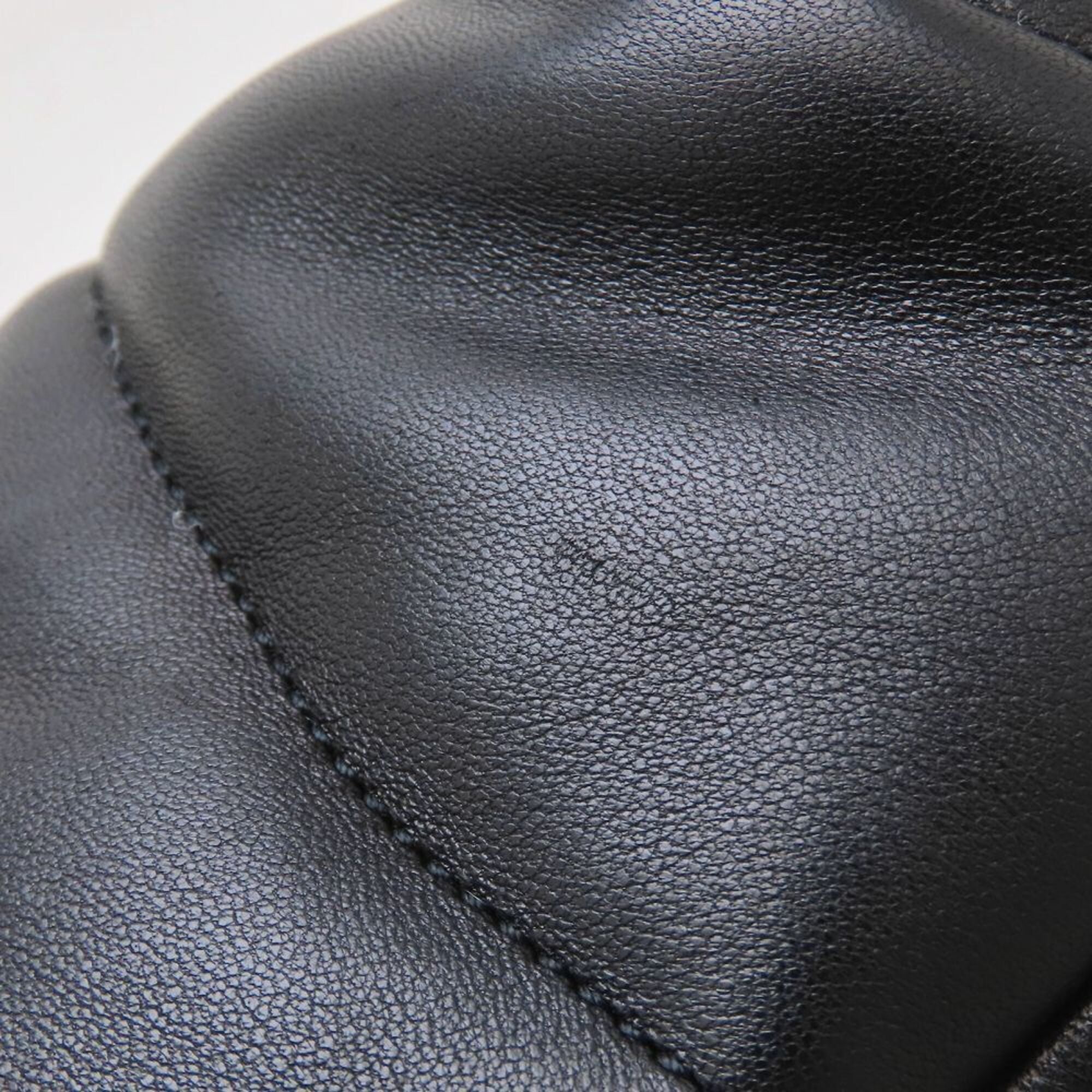 Yves Saint Laurent Black Shoulder Bag (Pre-Owned)
