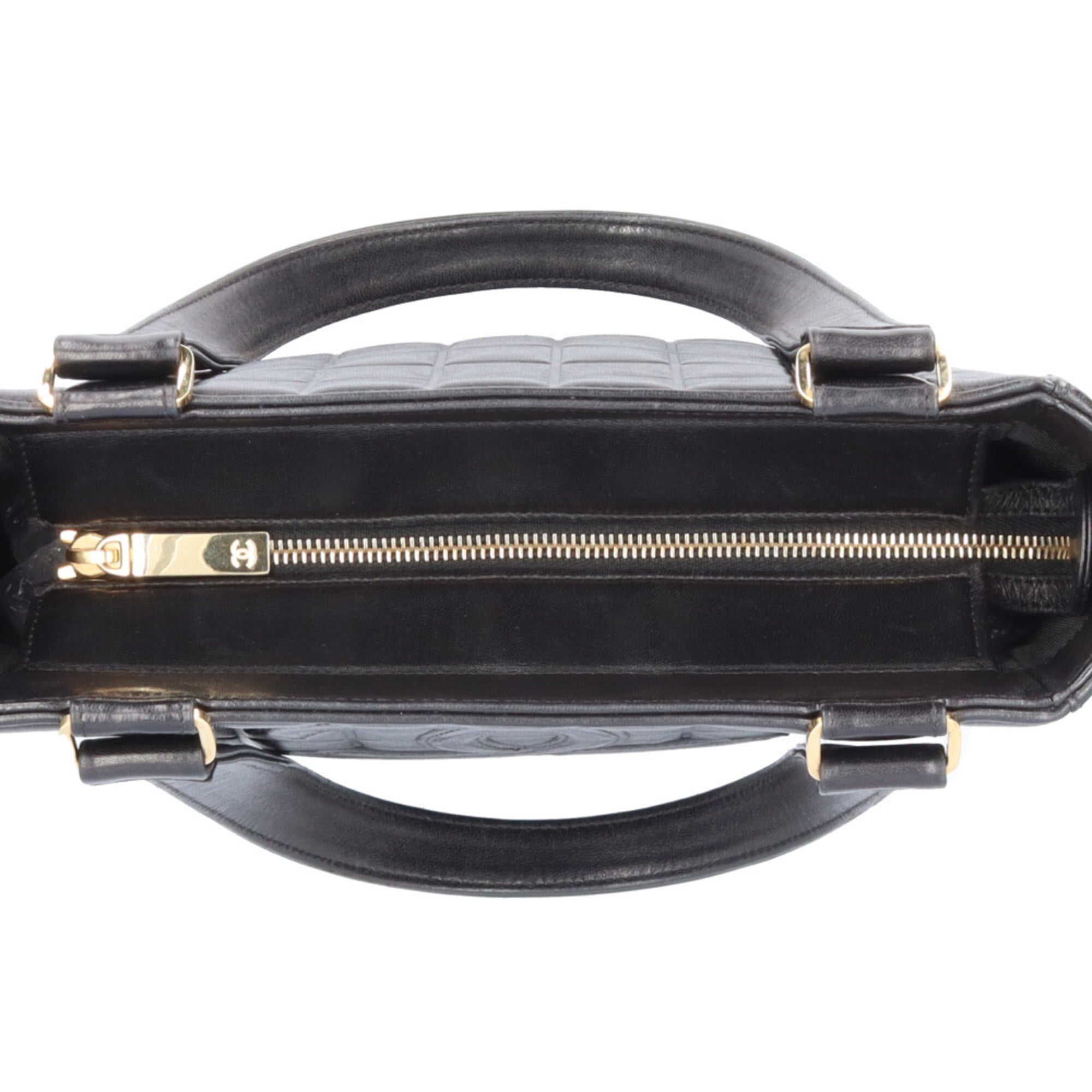 Chanel Black Leather Shoulder Bag (Pre-Owned)