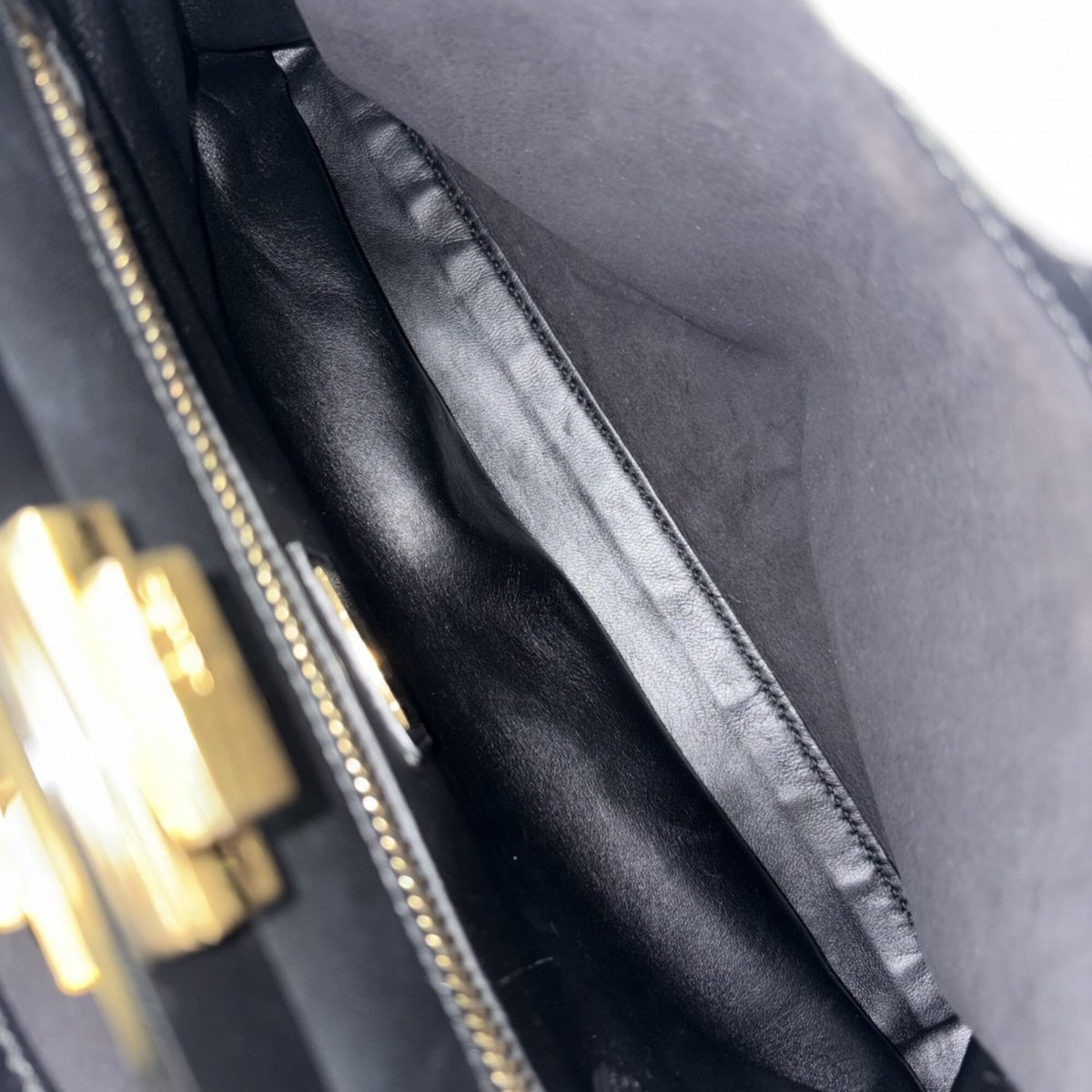 Fendi Peekaboo Black Leather Handbag Shoulder Bag (Pre-Owned)