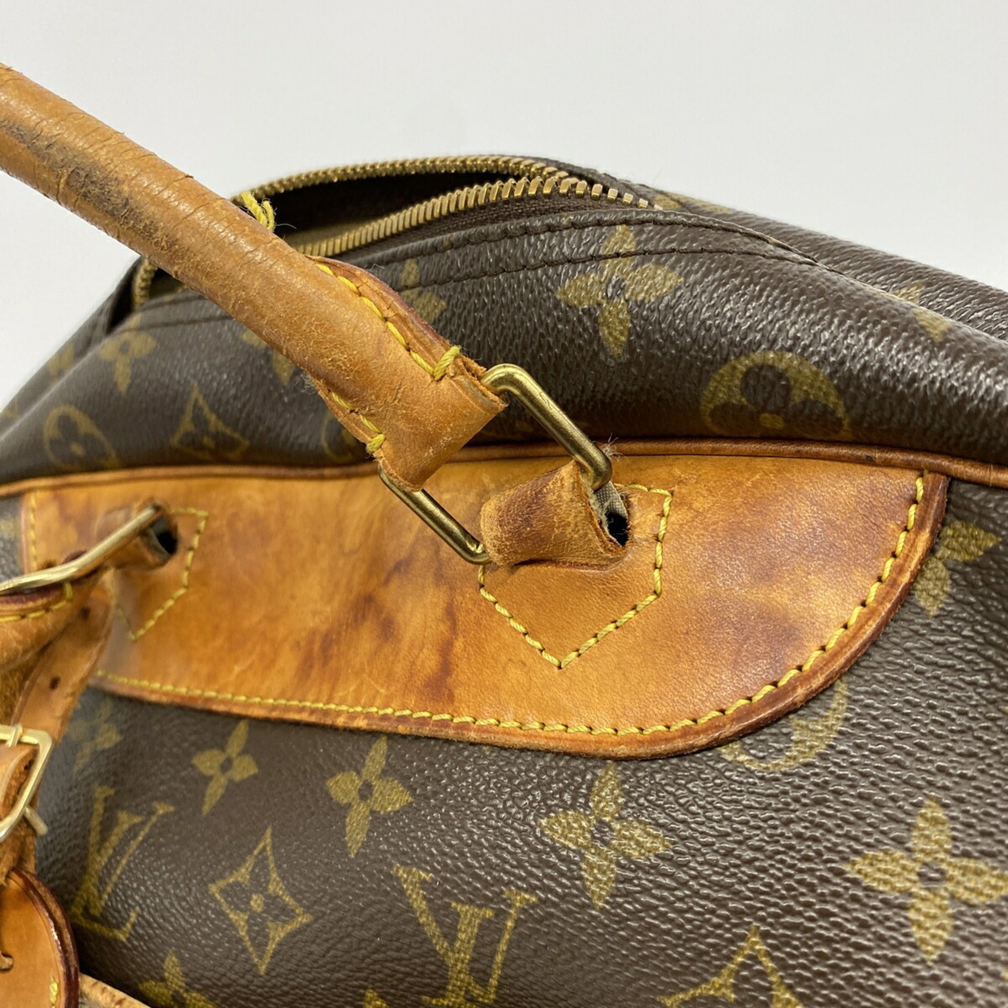 Louis Vuitton Brown Handbag (Pre-Owned)