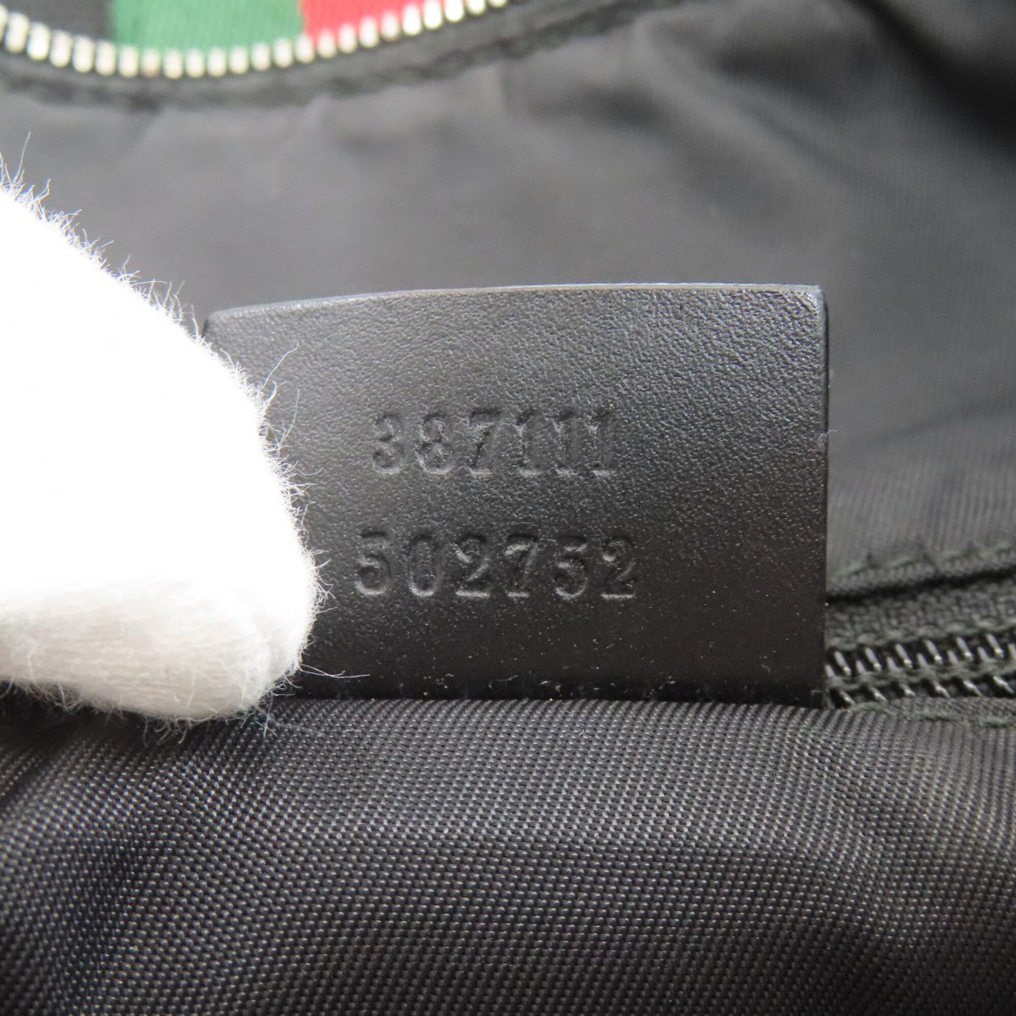 Gucci Black Canvas Shoulder Bag (Pre-Owned)