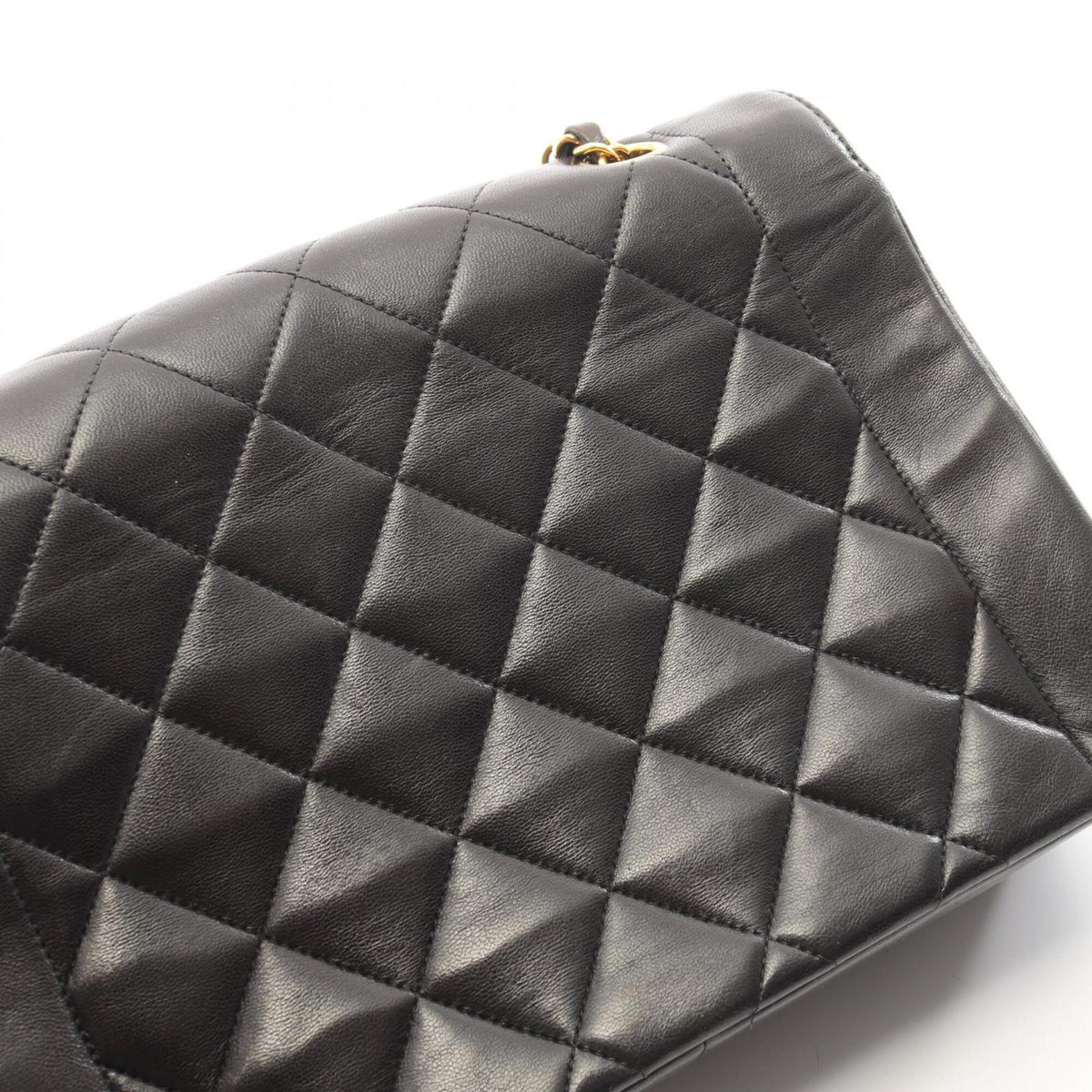 Chanel Black Leather Handbag Shoulder Bag (Pre-Owned)