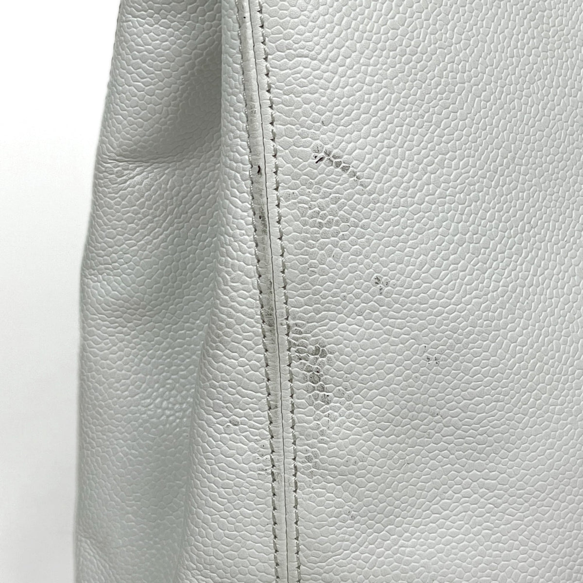 Chanel White Grained Calfskin Handbag Tote Bag (Pre-Owned)