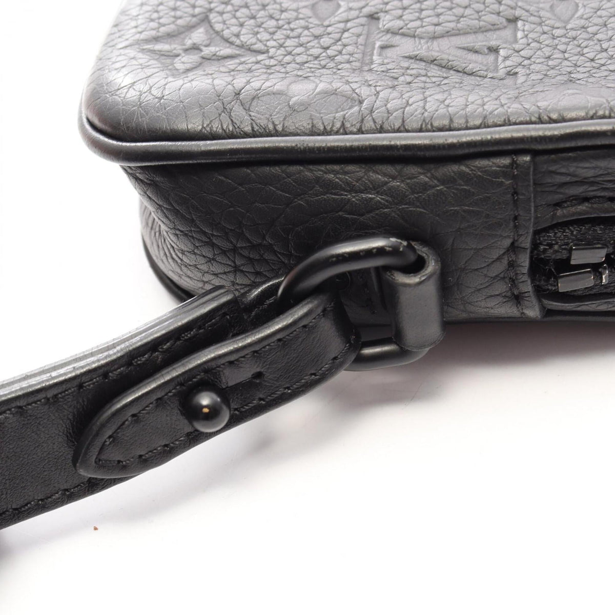 Louis Vuitton Black Noir Monogram Leather Clutch Bag Handbag (Pre-Owned)