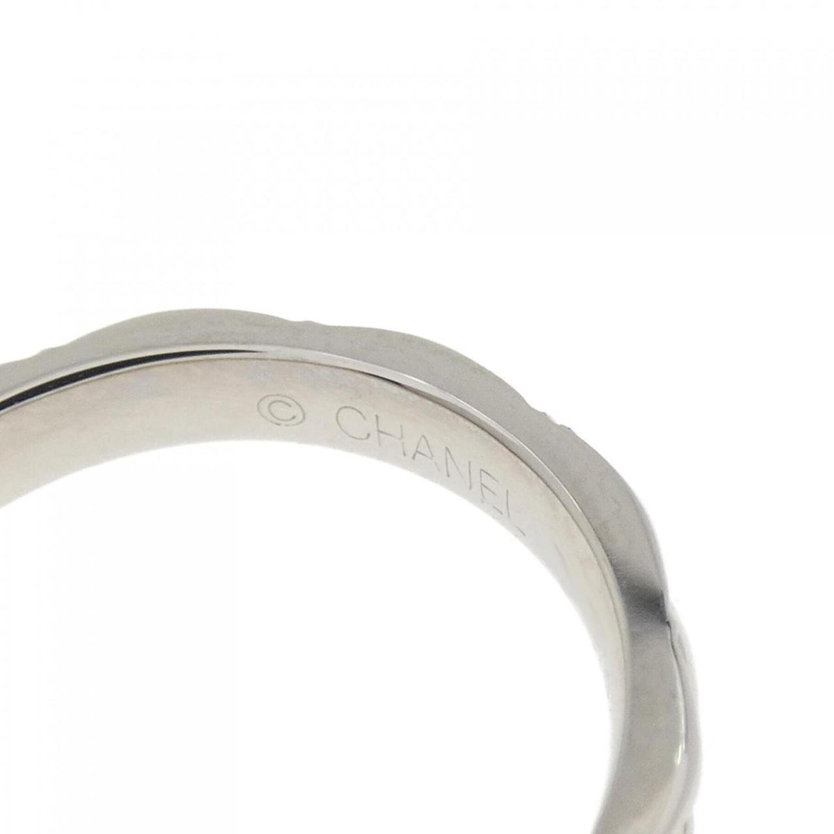 Chanel Platinum Platinum 950 Band Ring (Pre-Owned)
