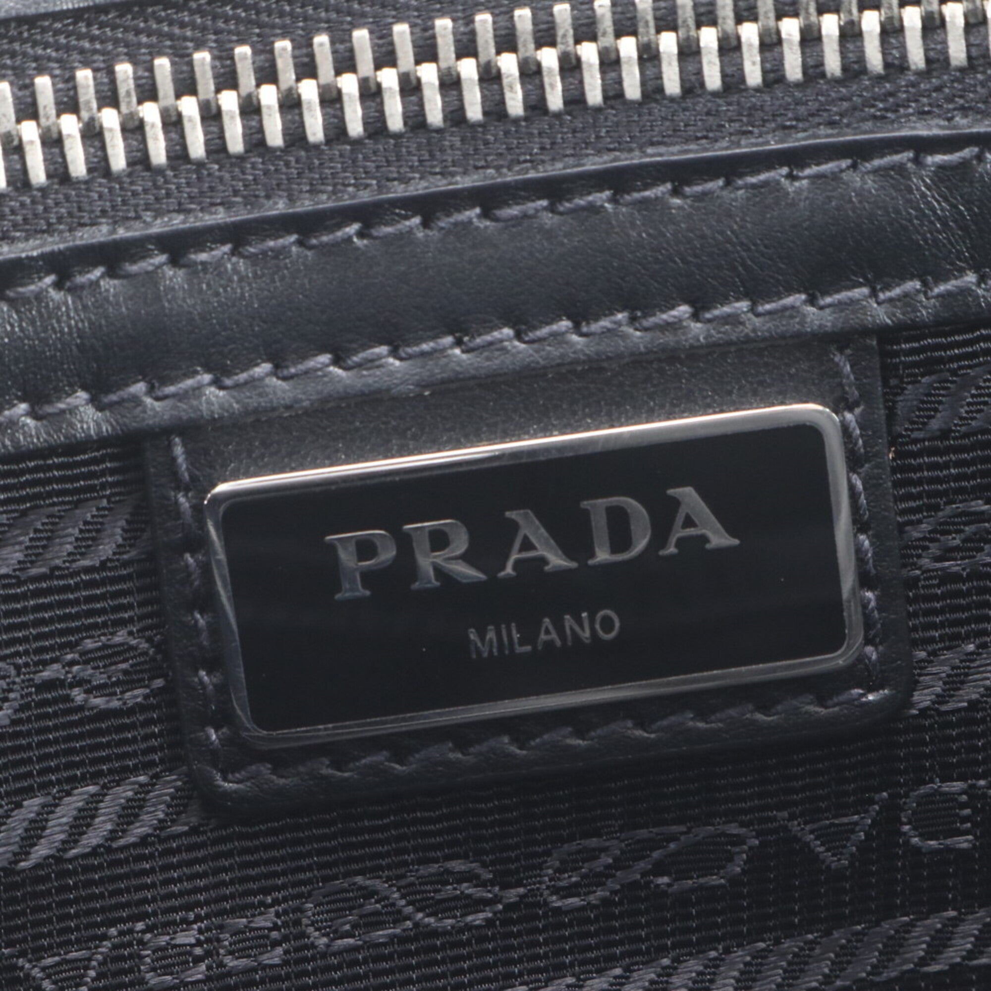 Prada Black Leather Handbag Pouch (Pre-Owned)