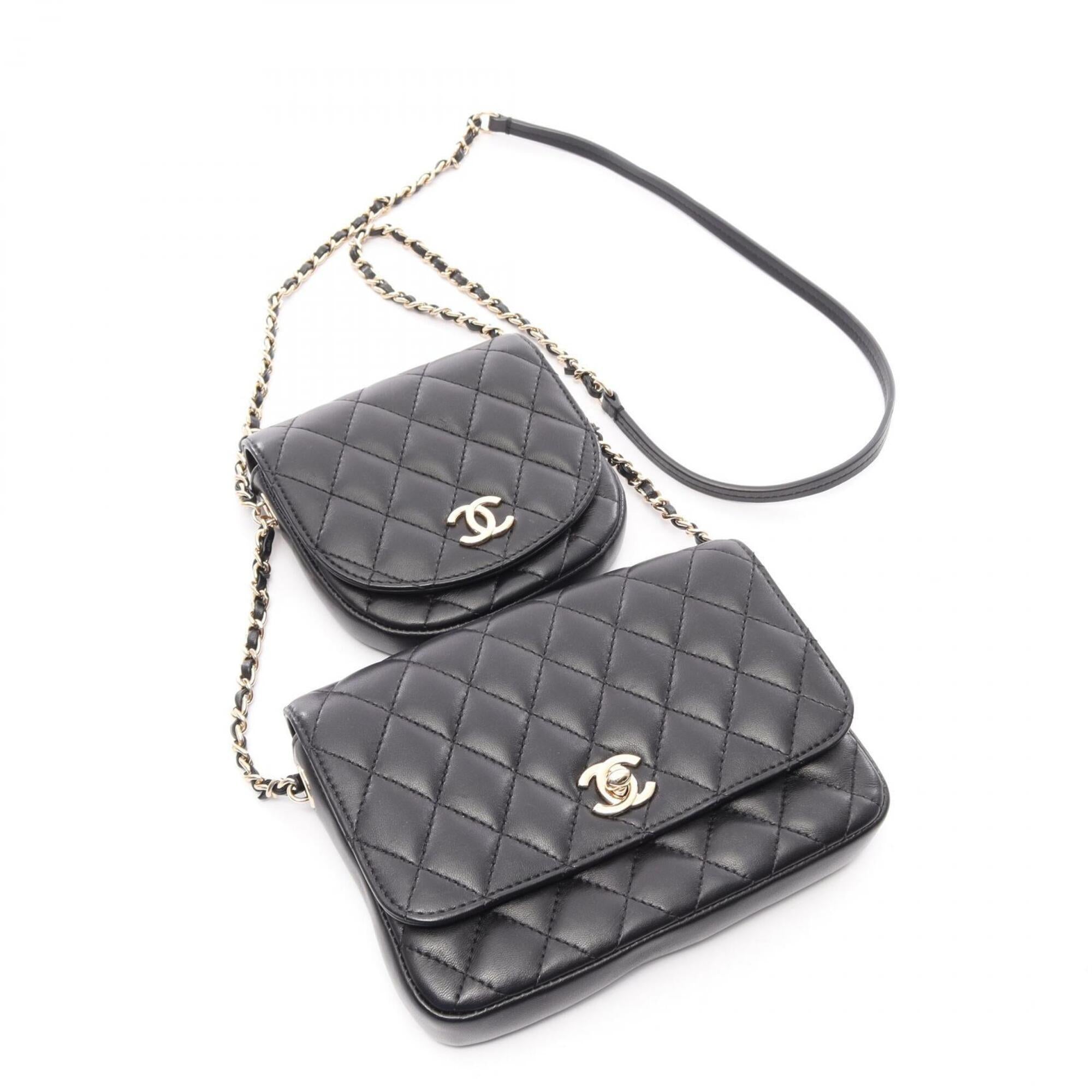 Chanel Matelasse Black Leather Handbag Shoulder Bag (Pre-Owned)