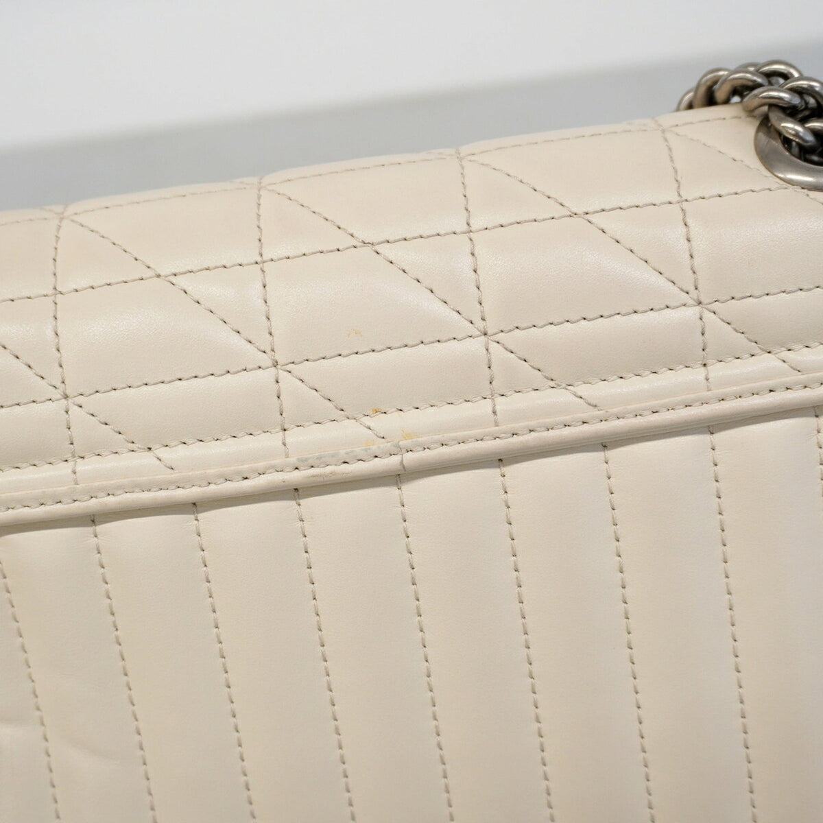 Gucci Ivory Leather Shoulder Bag (Pre-Owned)